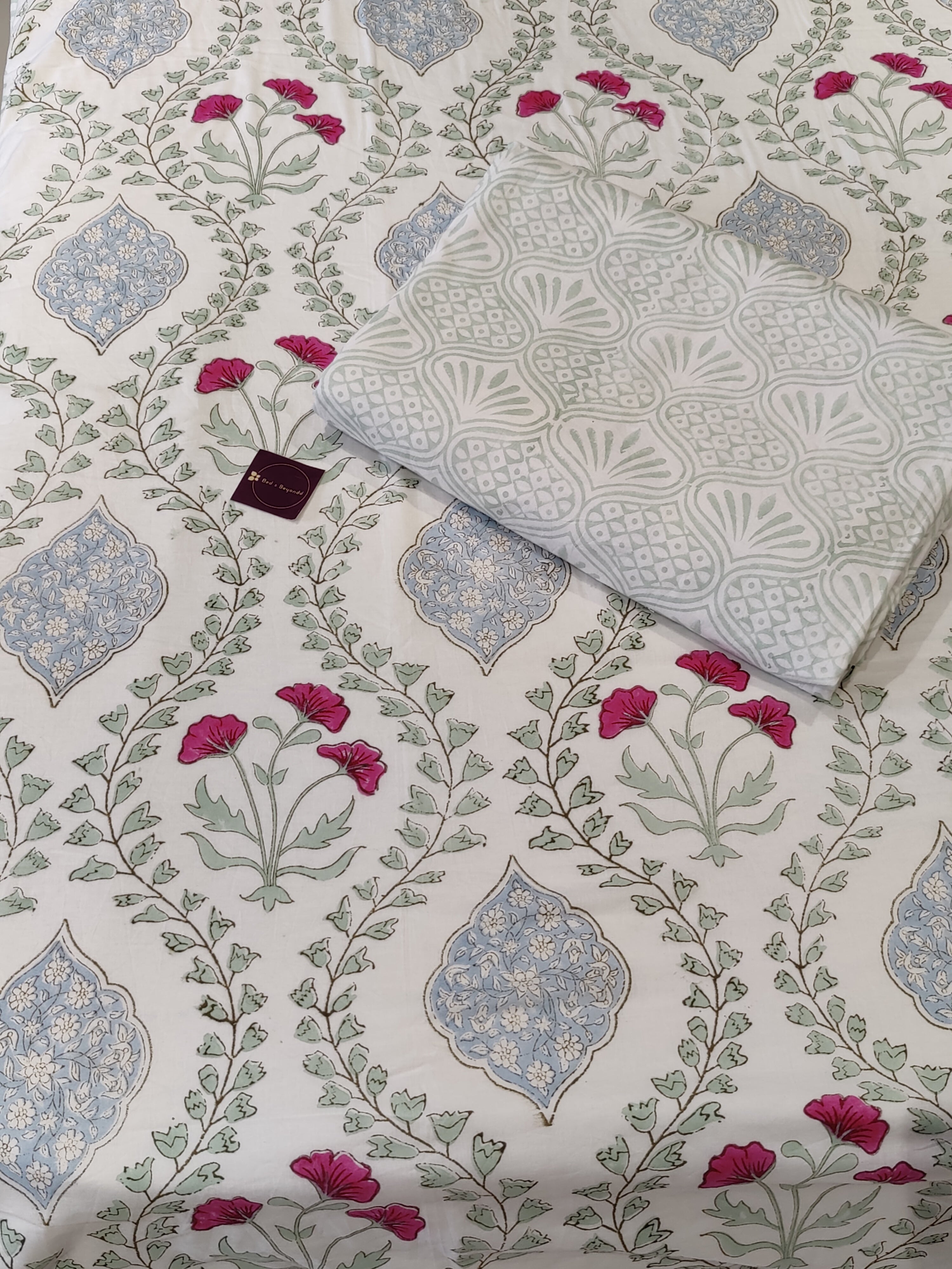 ANJANA HANDBLOCK PRINTED REVERSIBLE MULMUL DOHAR