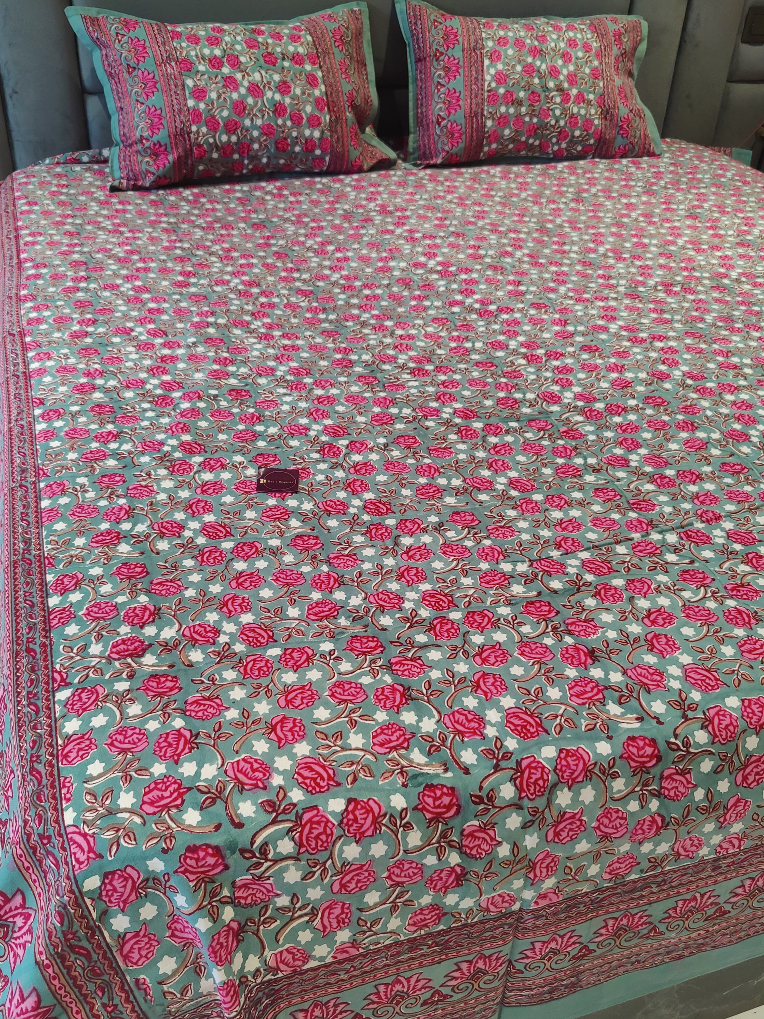 UTSAV HAND BLOCK PRINTED BEDSHEET WITH TWO REVERSIBLE PILLOW COVERS