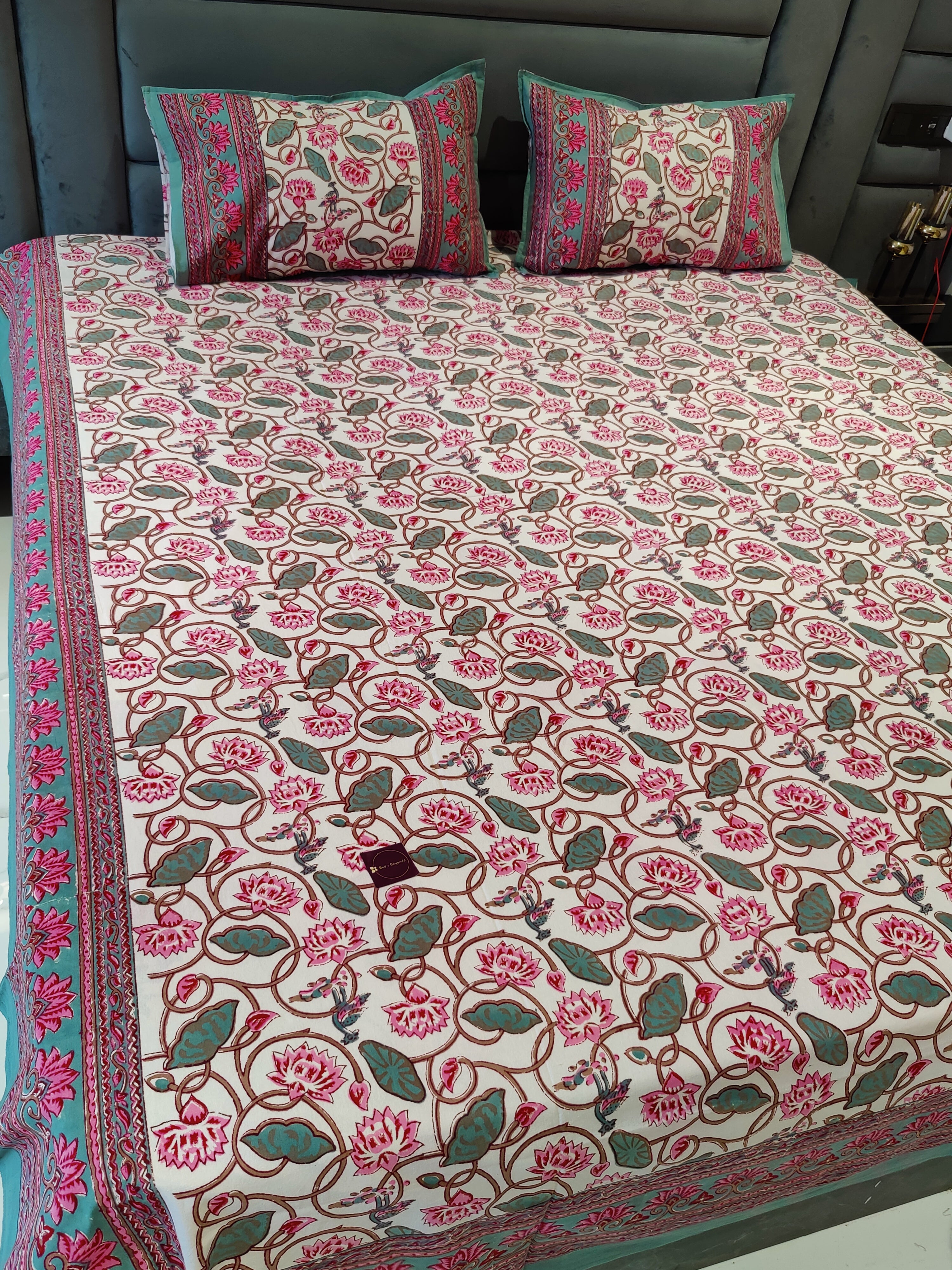 UTSAV HAND BLOCK PRINTED BEDSHEET WITH TWO REVERSIBLE PILLOW COVERS