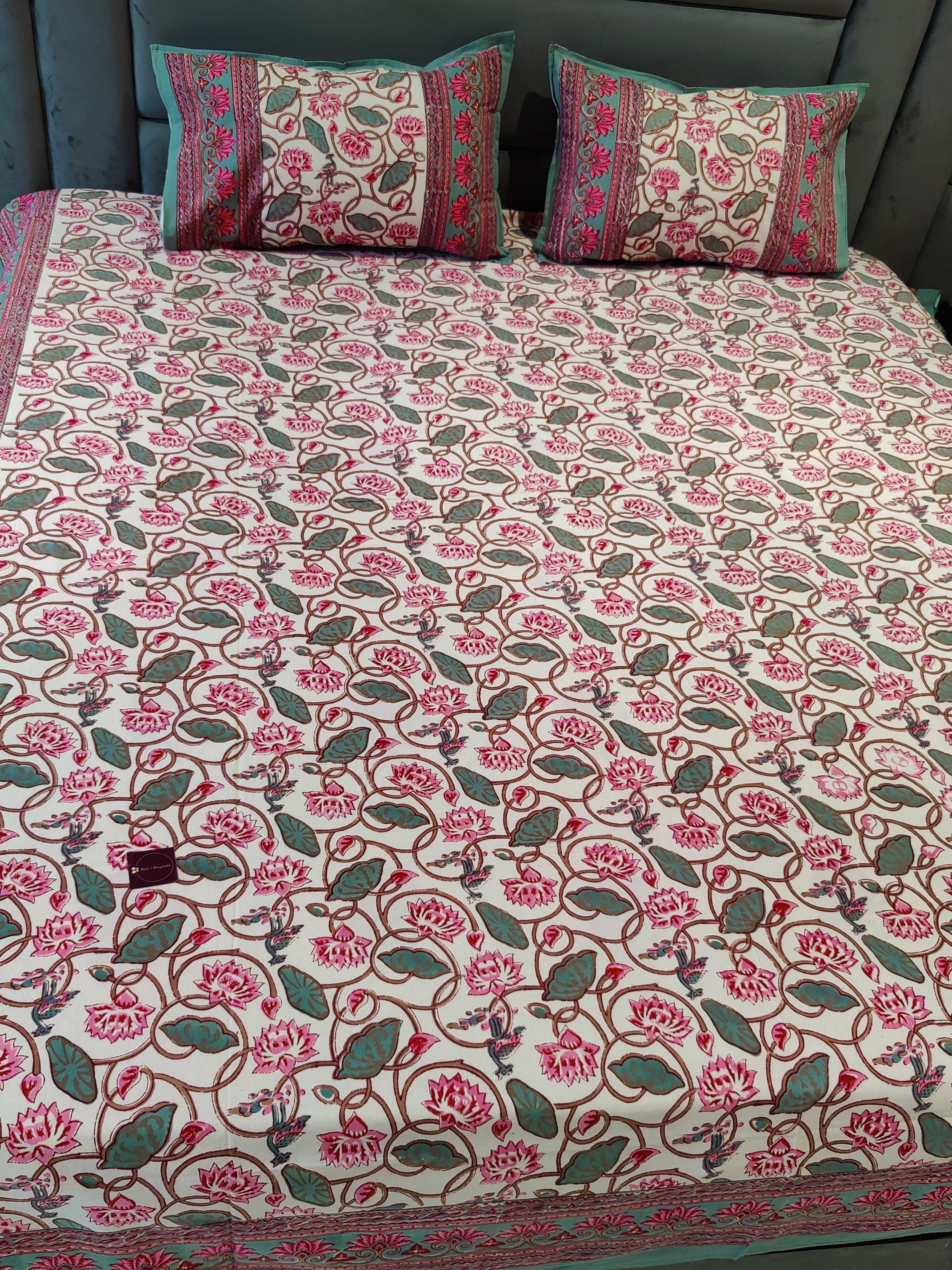UTSAV HAND BLOCK PRINTED BEDSHEET WITH TWO REVERSIBLE PILLOW COVERS