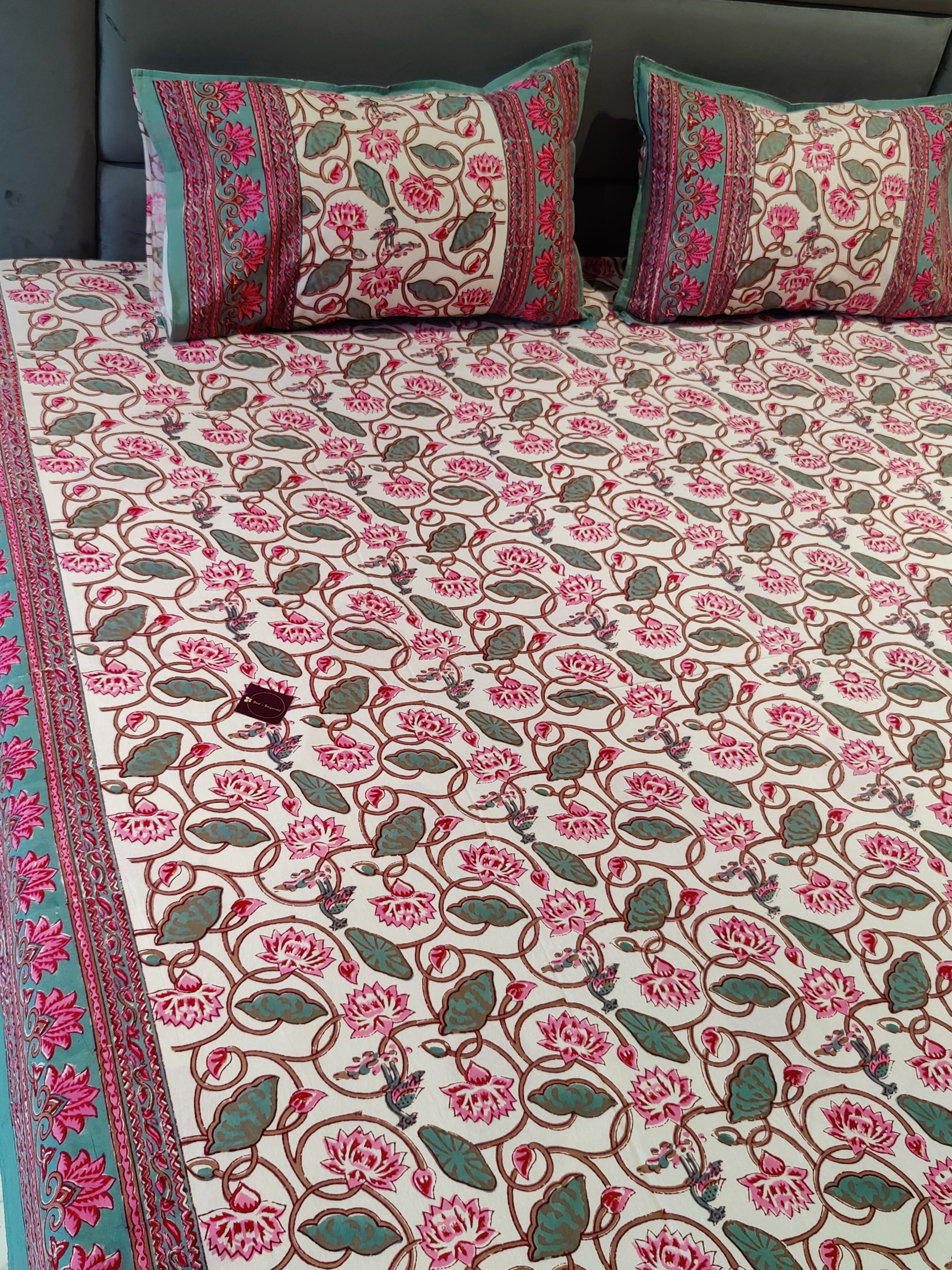UTSAV HAND BLOCK PRINTED BEDSHEET WITH TWO REVERSIBLE PILLOW COVERS