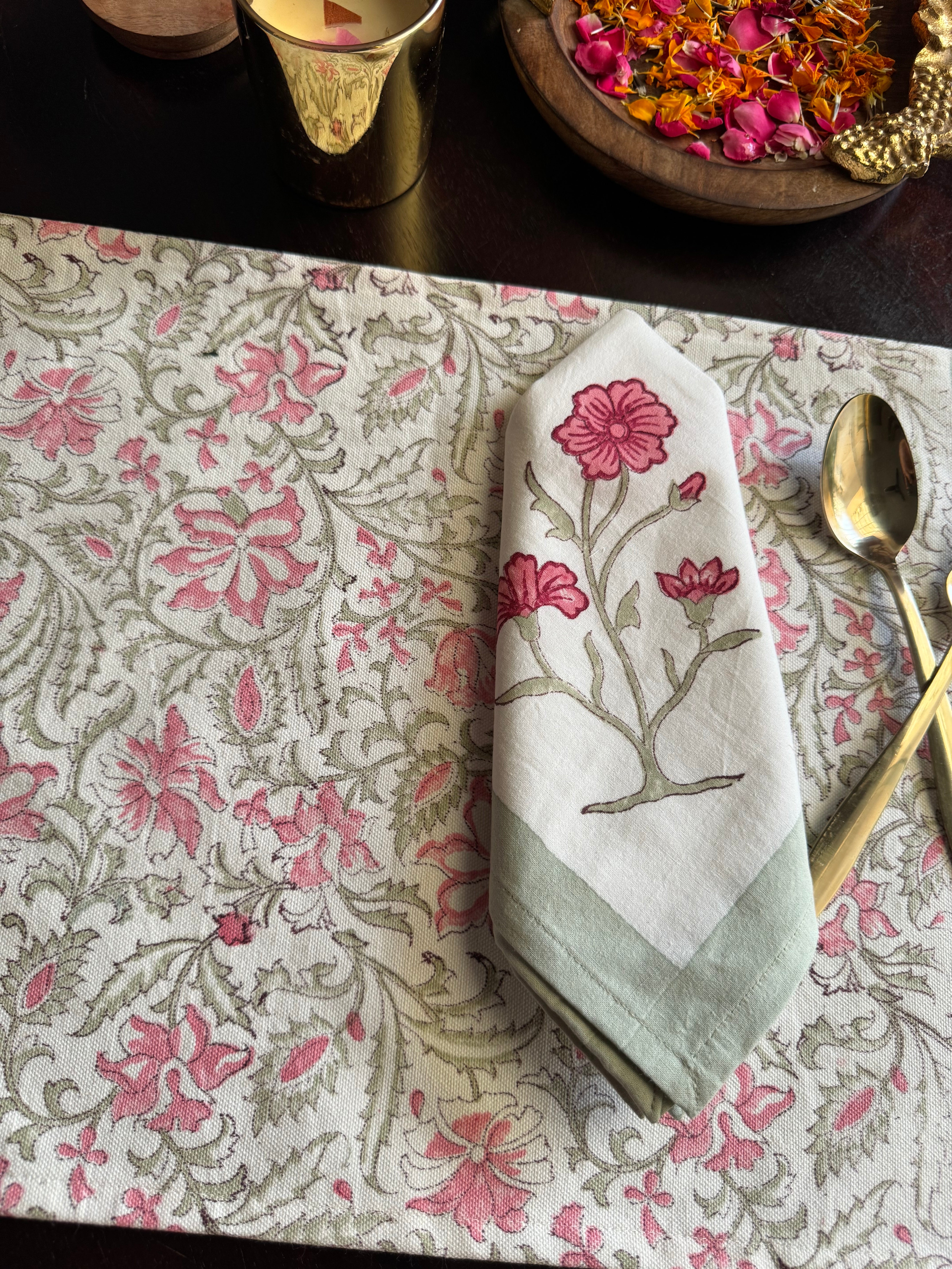 A PAIR OF HANDBLOCK PRINTED TABLE MAT AND NAPKIN SET