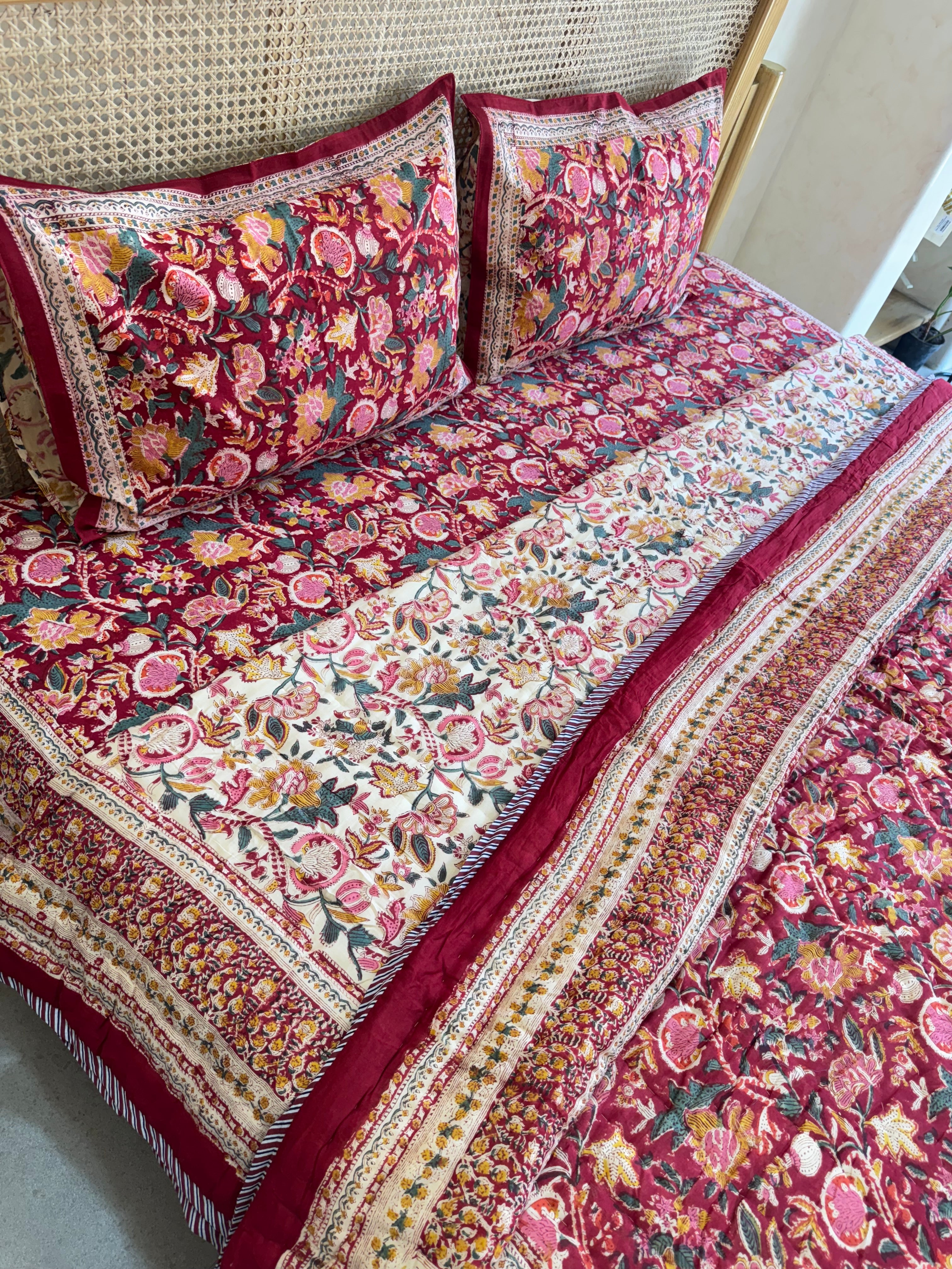 FESTIVE HAND BLOCK PRINTED BEDDING SET