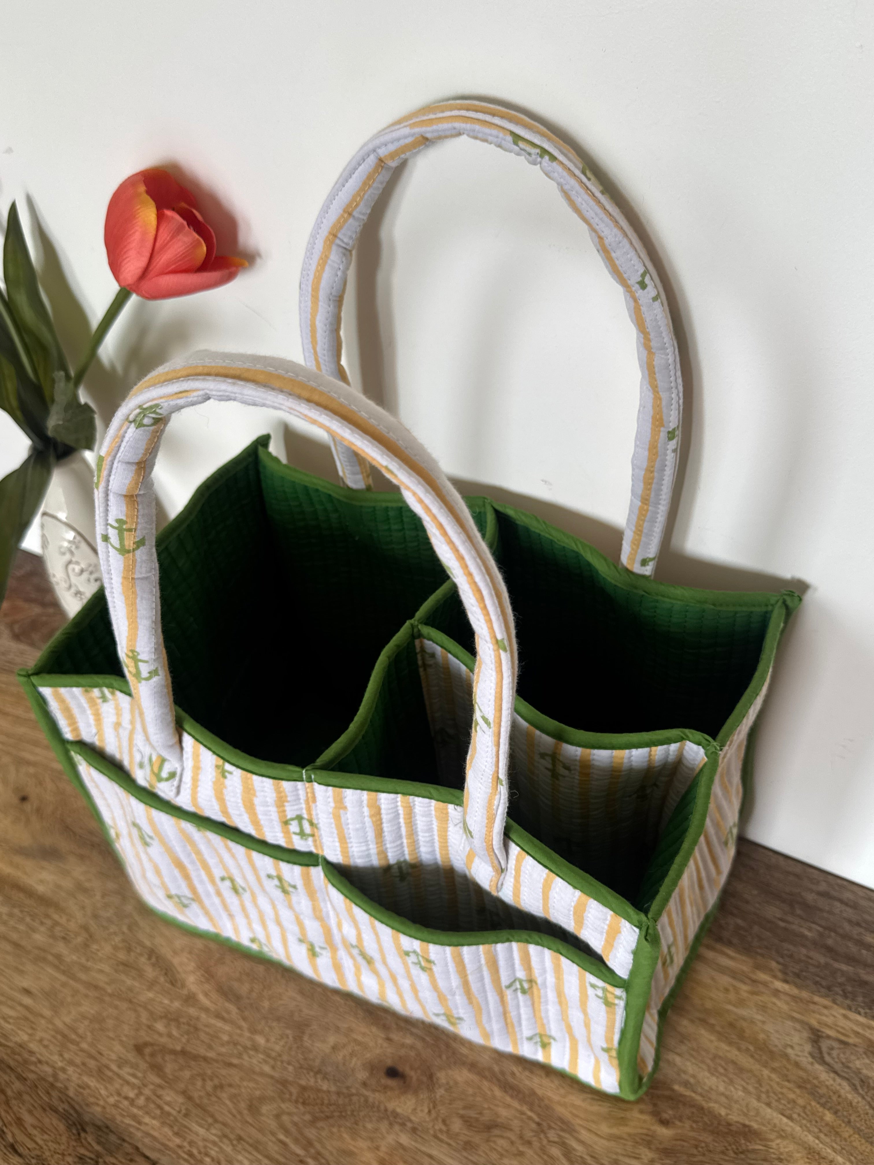 NAPPY CADDY / PICNIC BASKET