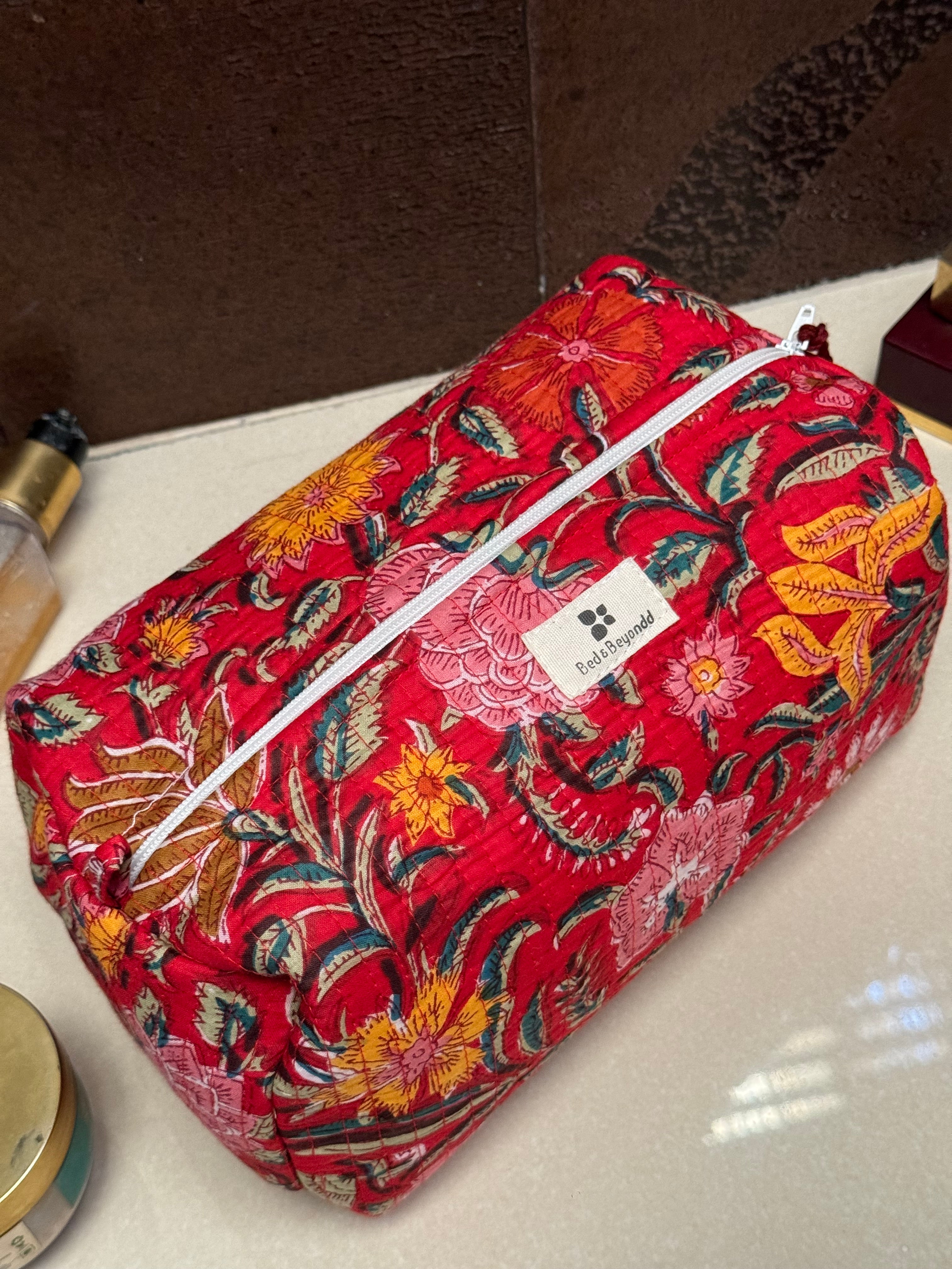 MULTI PURPOSE TOILETRY BAGS