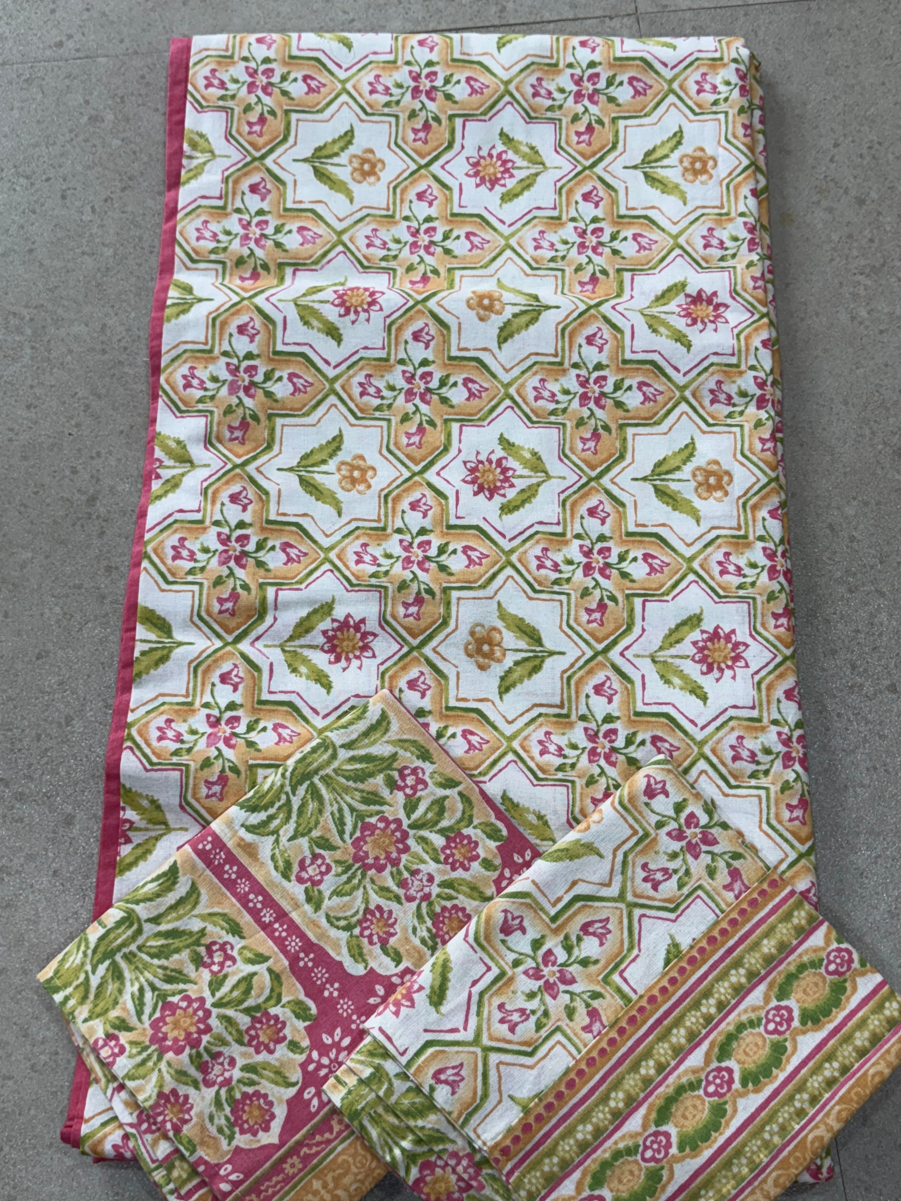 SUPER KING SHALIMAR BEDSHEET WITH TWO REVERSIBLE PILLOW COVERS