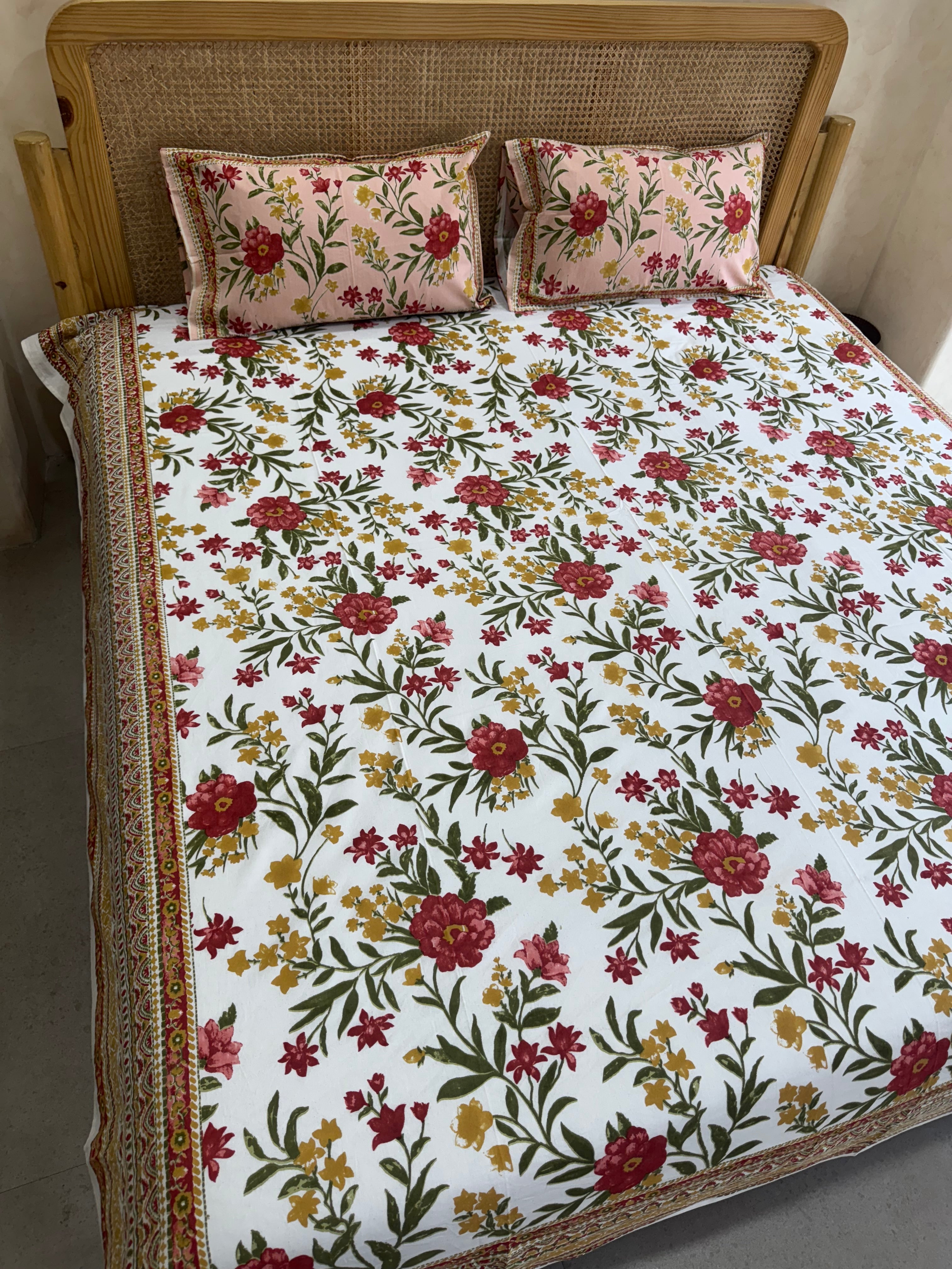 RIWAYAAT BEDSHEET WITH TWO REVERSIBLE PILLOW COVERS