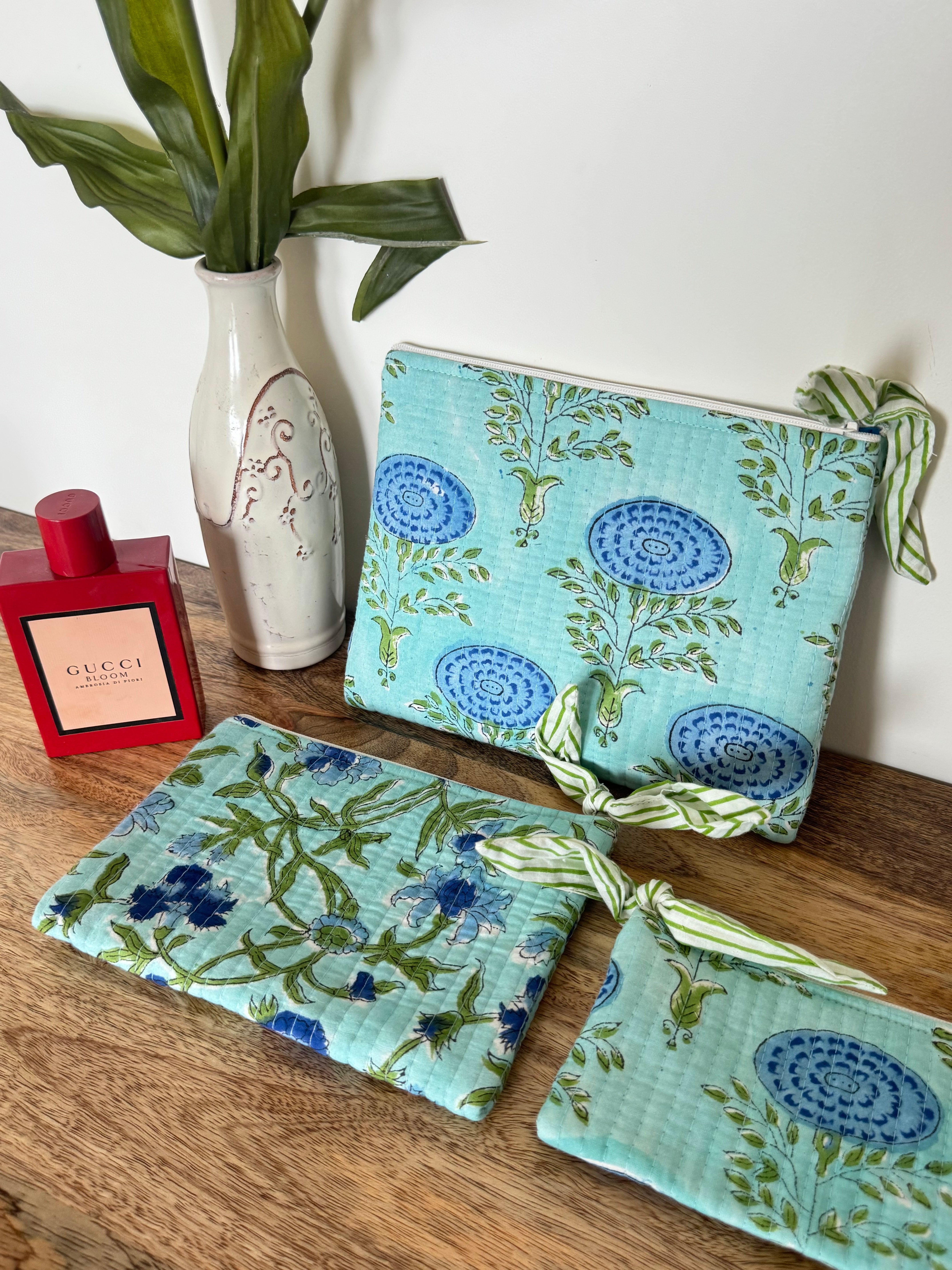 FLAT POUCH - SET OF THREE