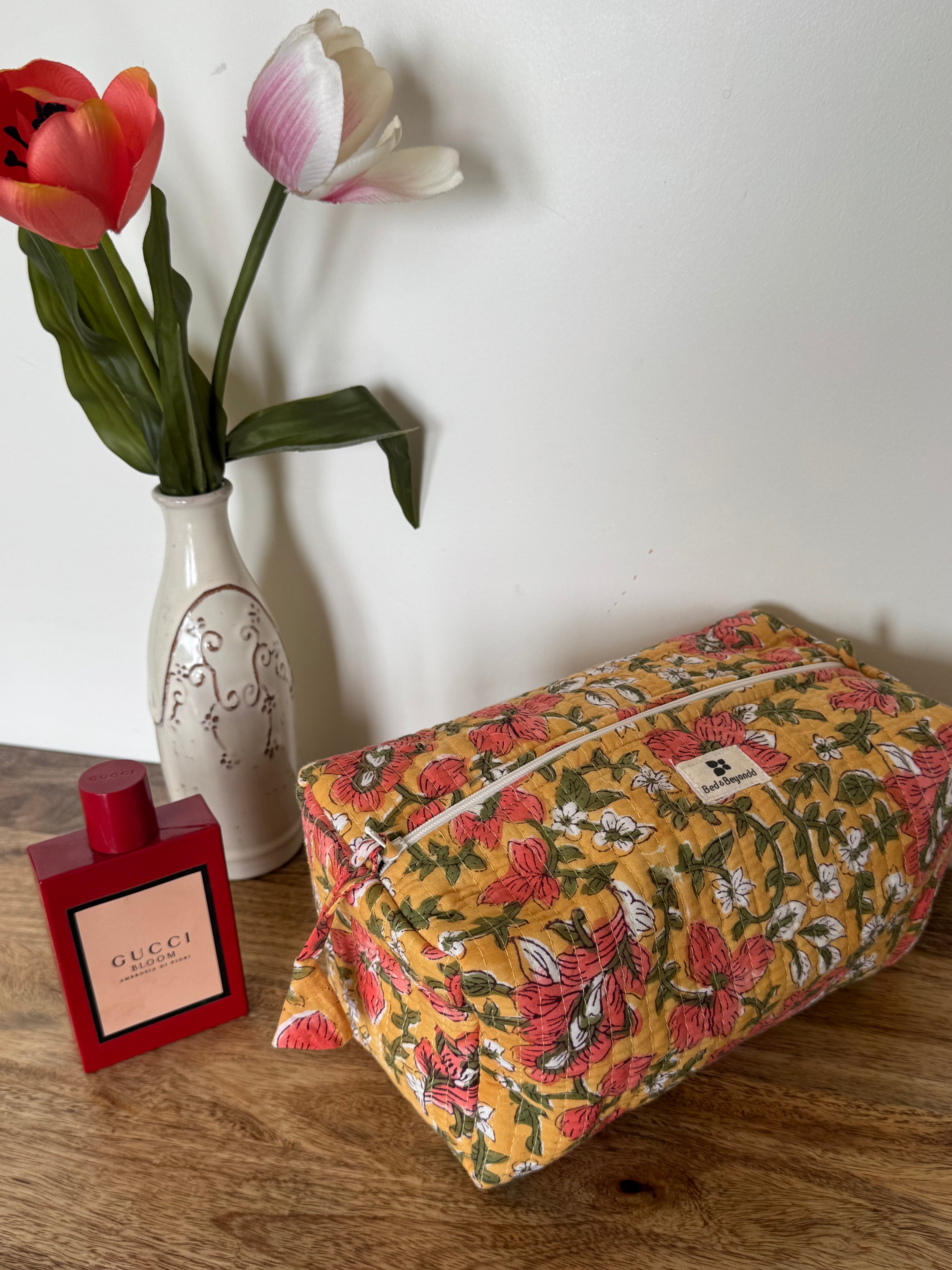 MULTI PURPOSE TOILETRY BAG