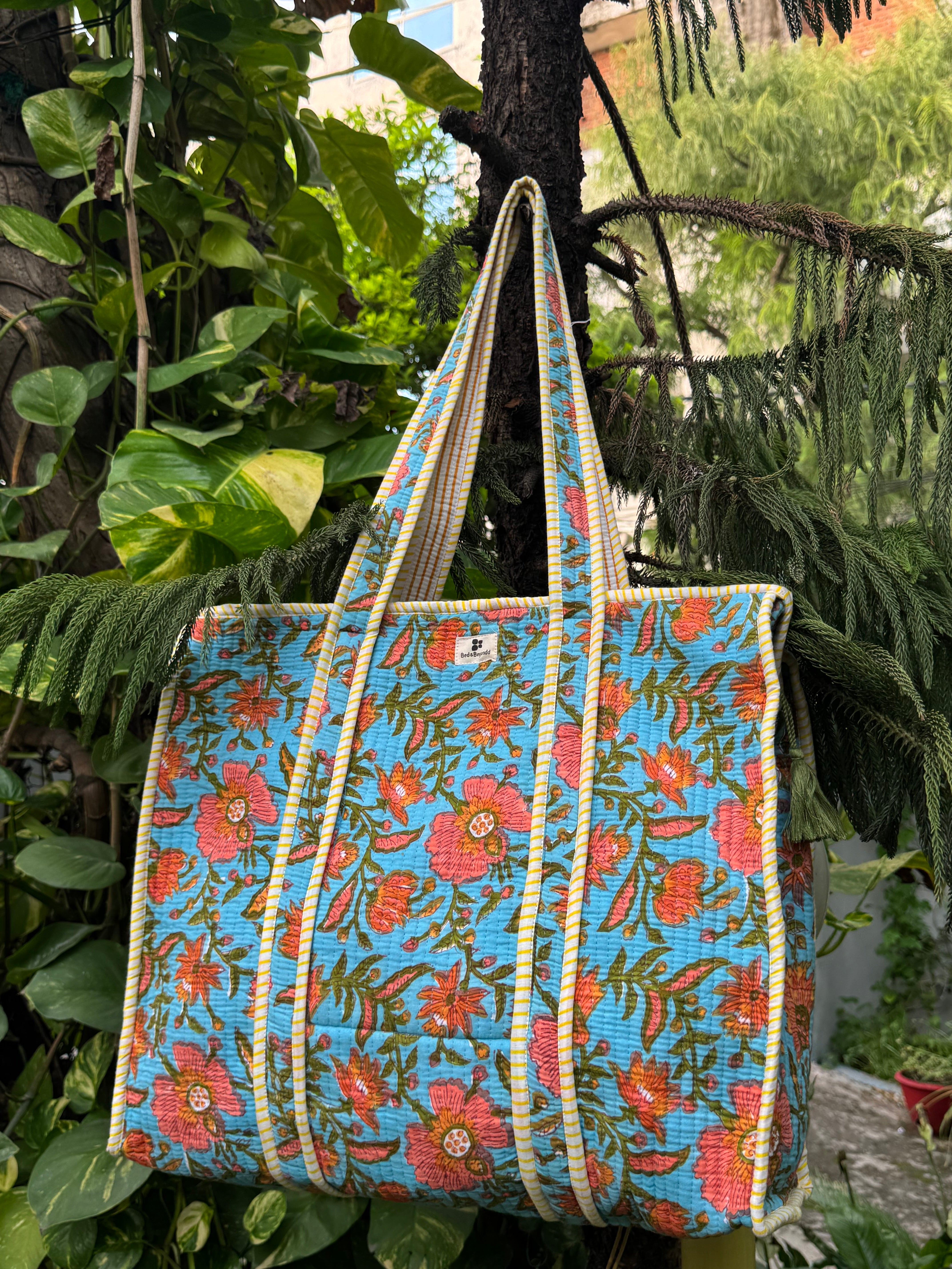 HAND BLOCK PRINTED TOTE BAG WITH ZIP
