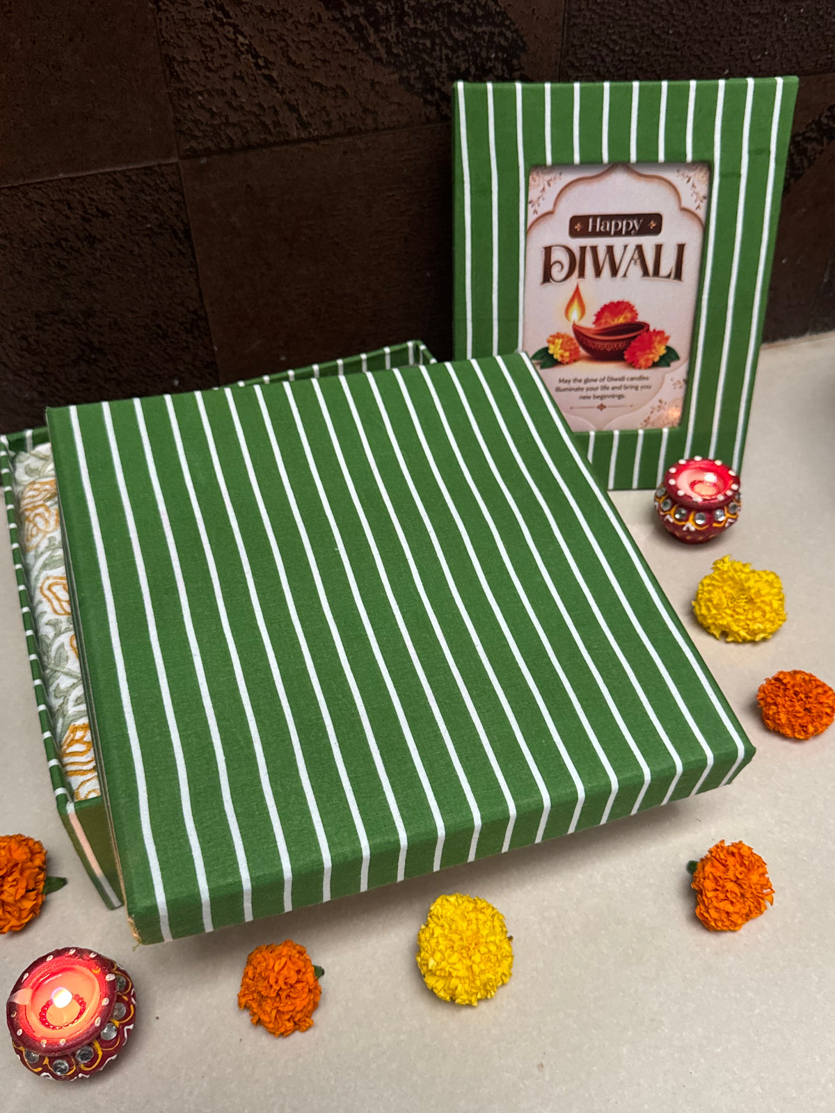 HANDBLOCK PRINTED GIFT BOX - BATH LINEN