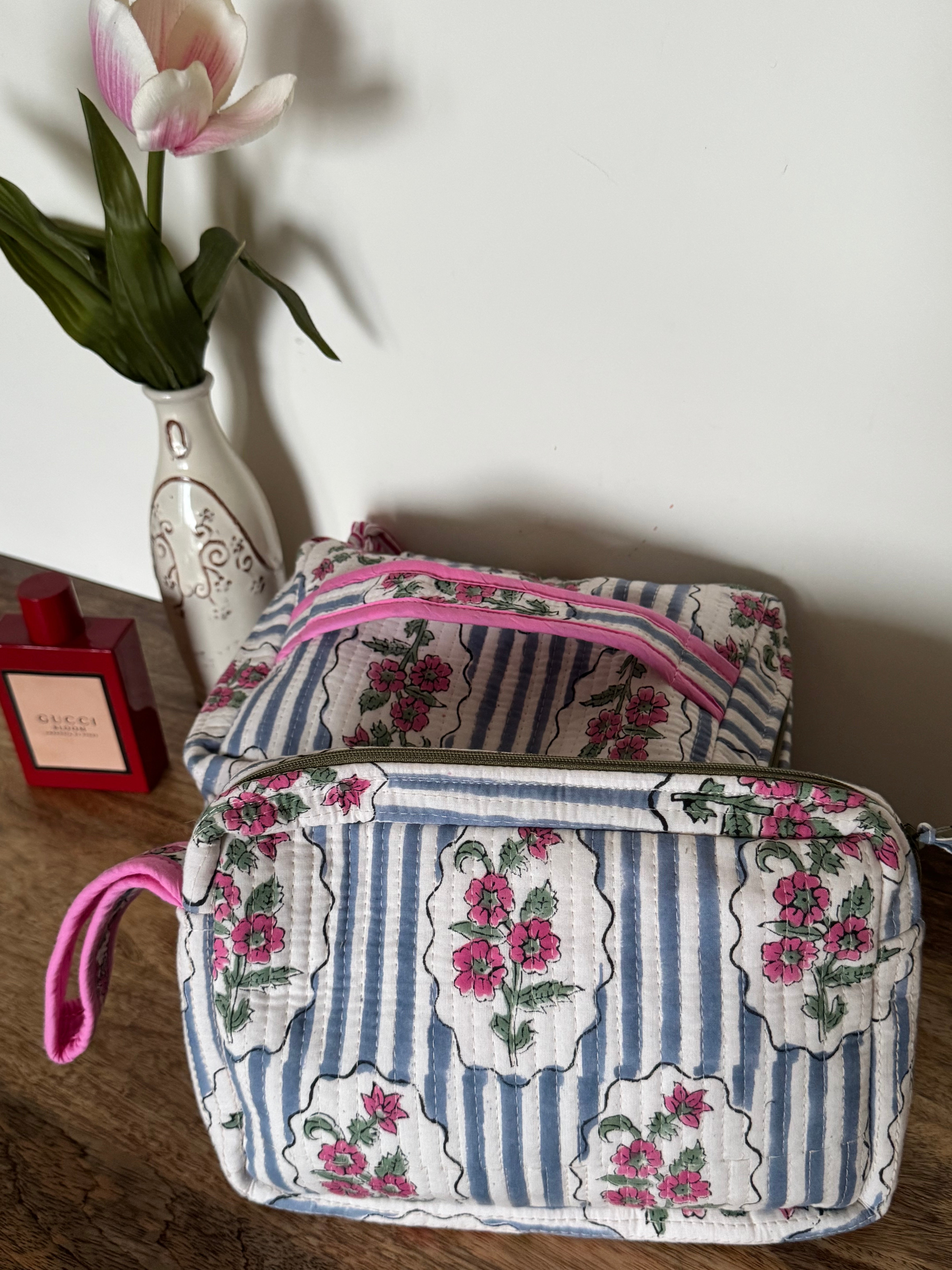VANITY BAG & TRAVEL POUCH COMBO SET