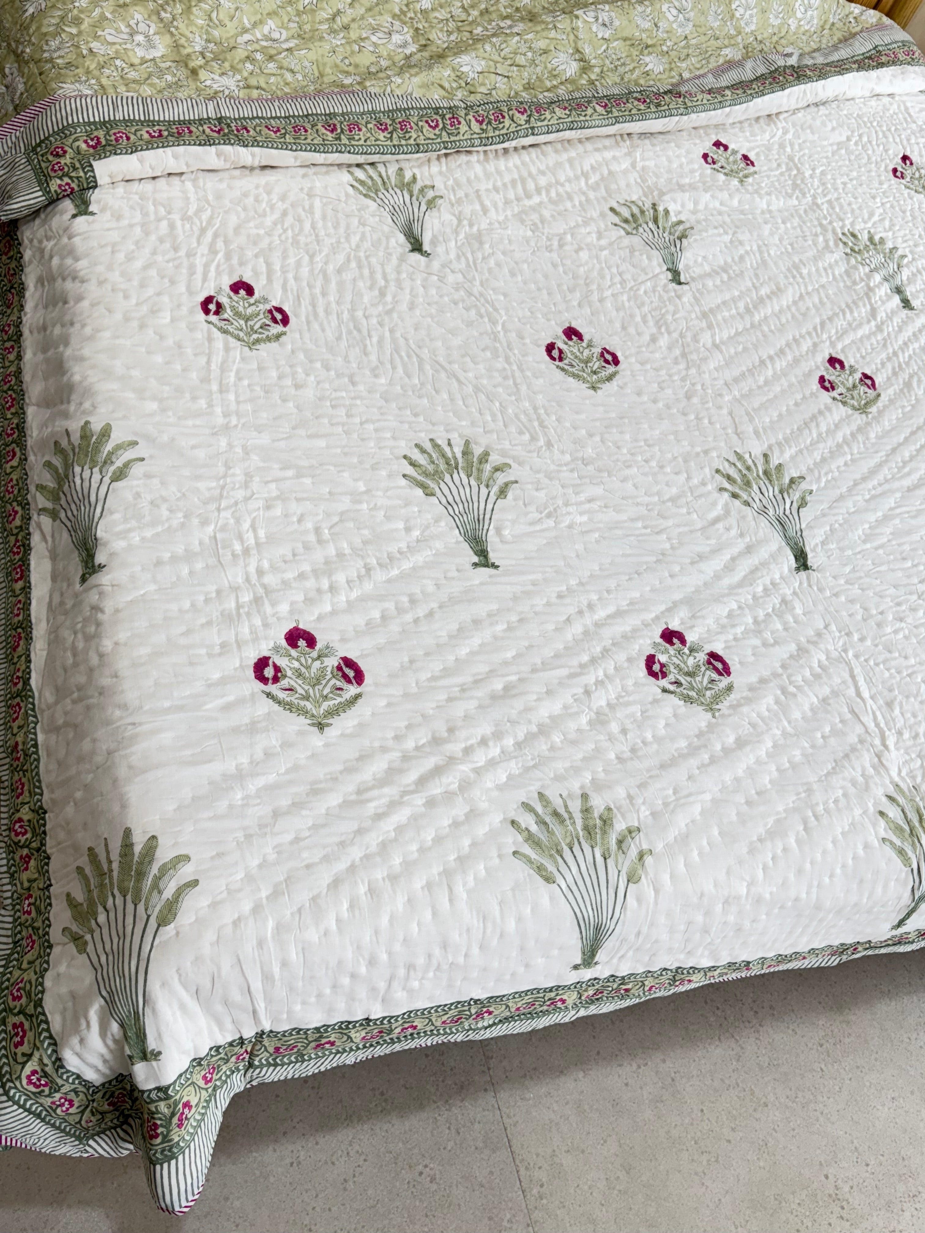 HAND BLOCK PRINTED REVERSIBLE MULMUL DOUBLE BED QUILT