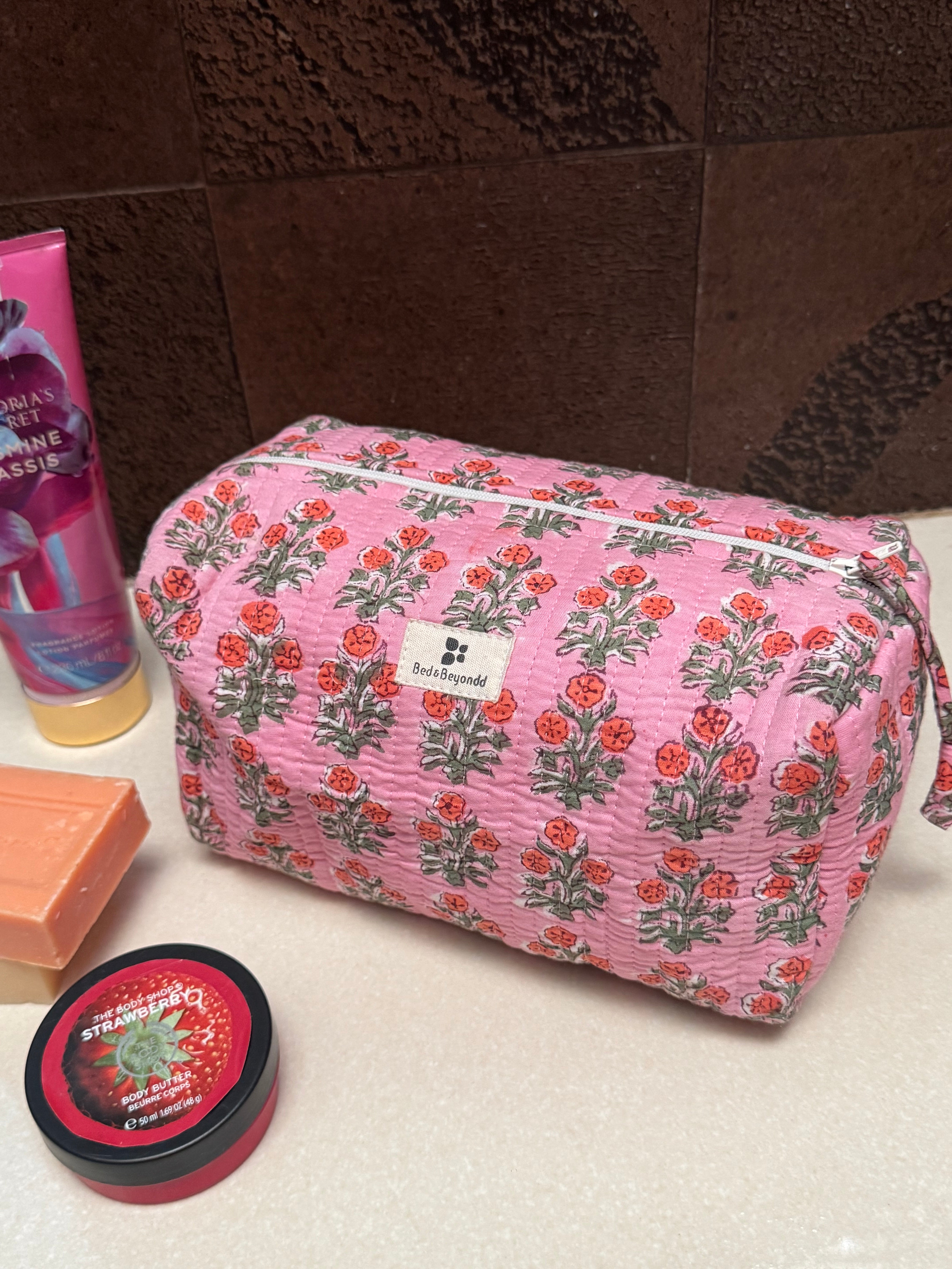 MULTI PURPOSE TOILETRY BAG