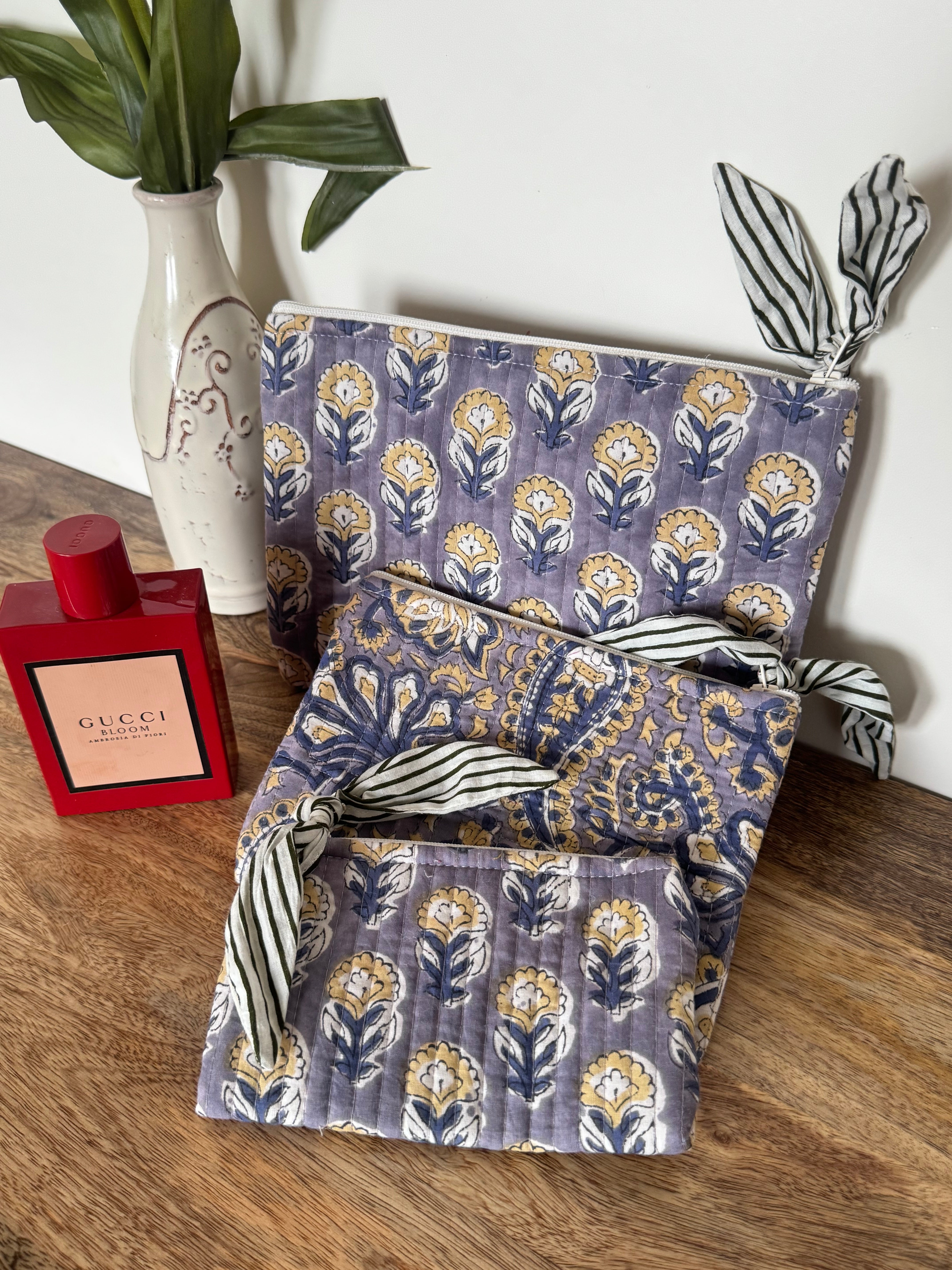 FLAT POUCH - SET OF THREE