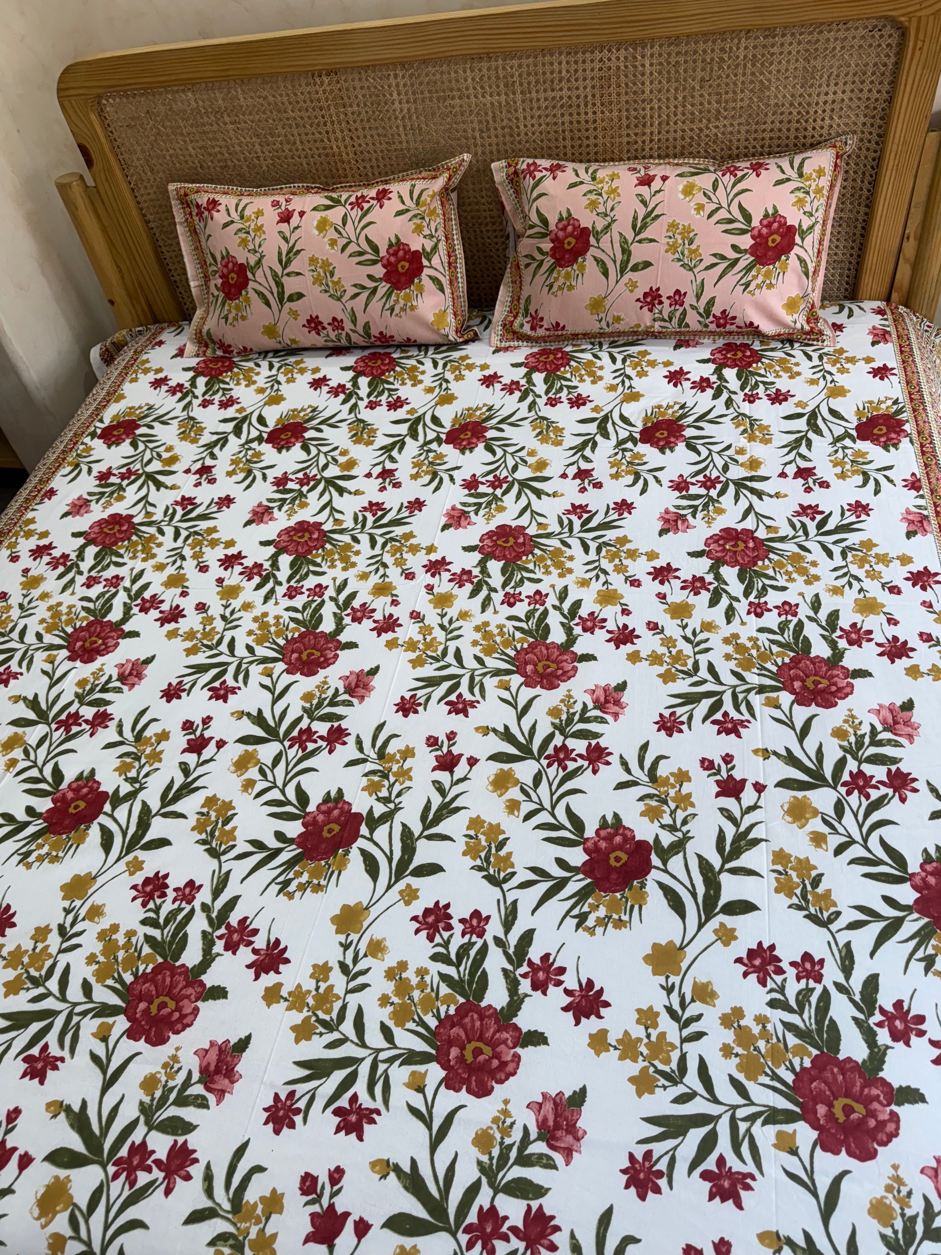 RIWAYAAT BEDSHEET WITH TWO REVERSIBLE PILLOW COVERS