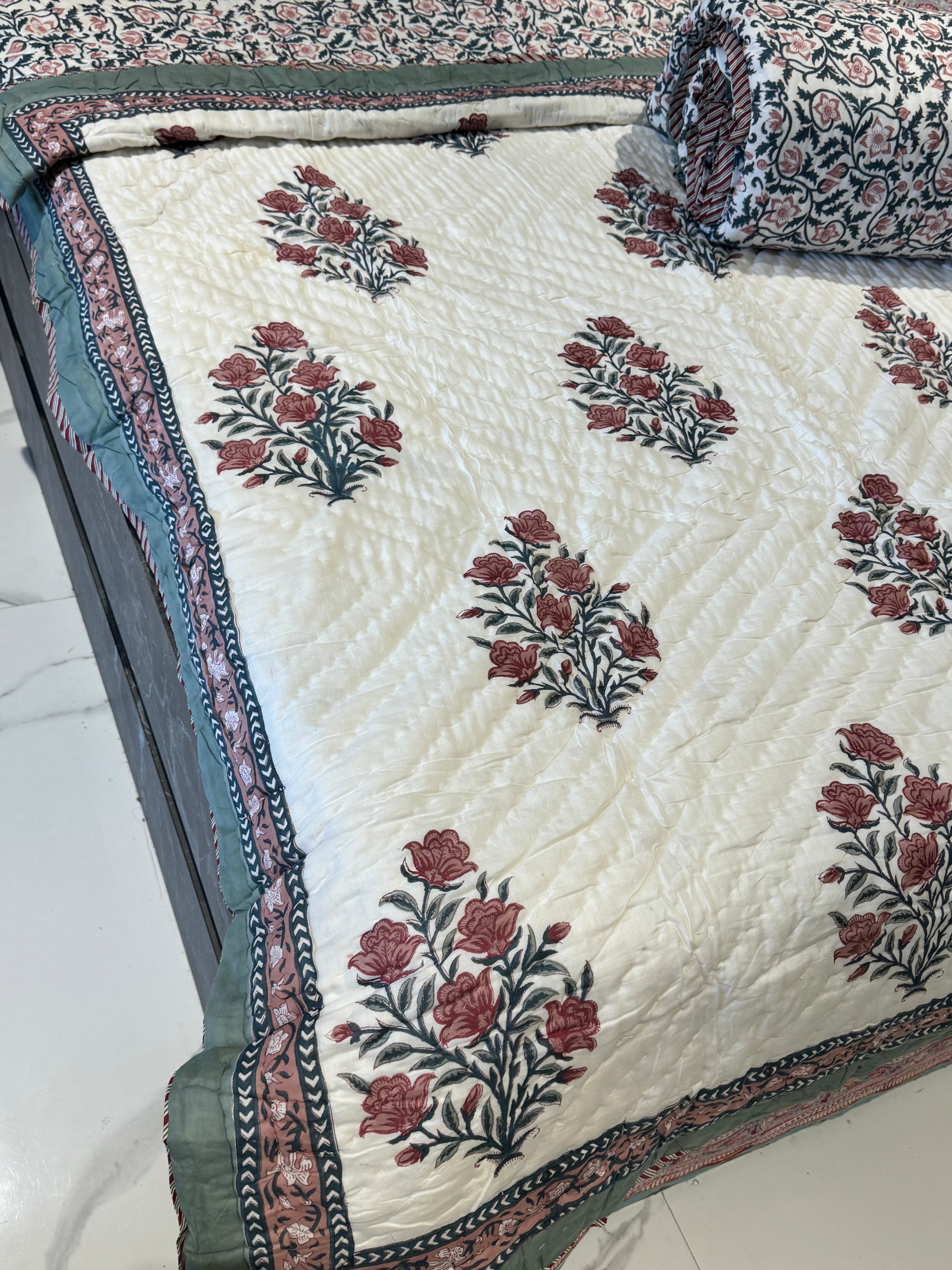 TERRACOTTA HANDBLOCK PRINTED SINGLE QUILT