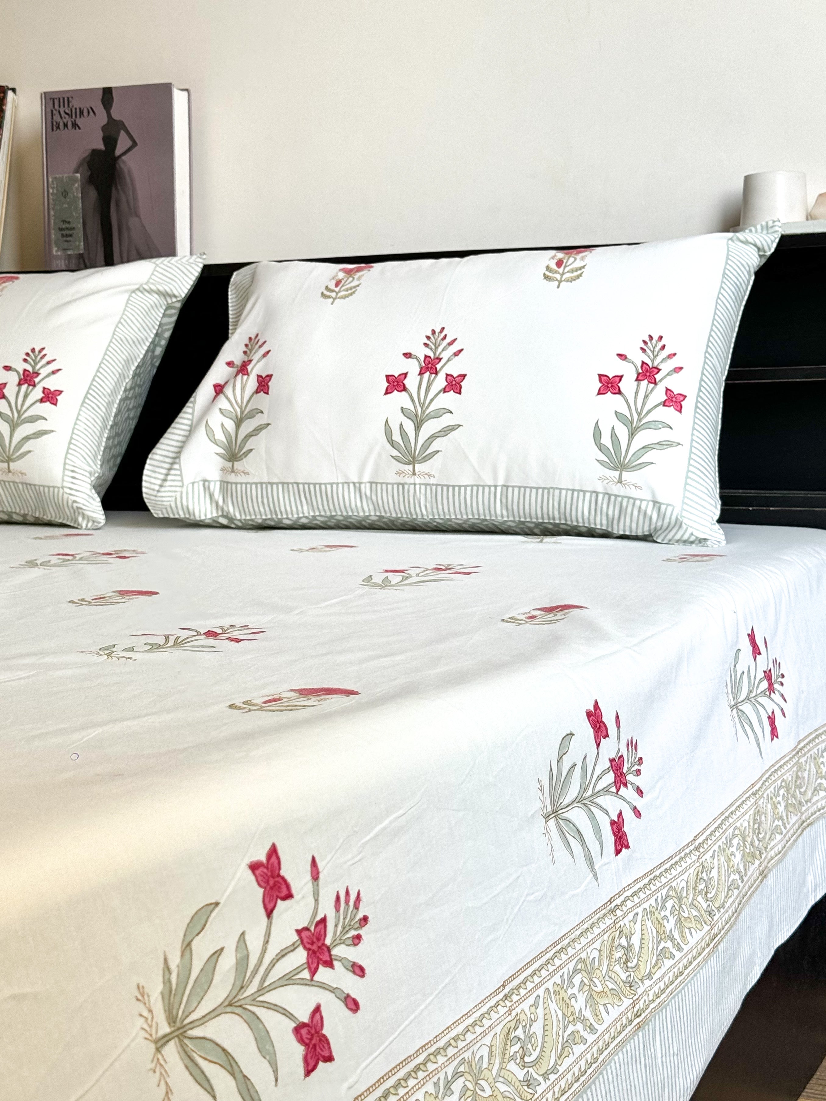 RAAYA HAND BLOCK PRINTED BEDSHEET WITH TWO REVERSIBLE PILLOW COVERS