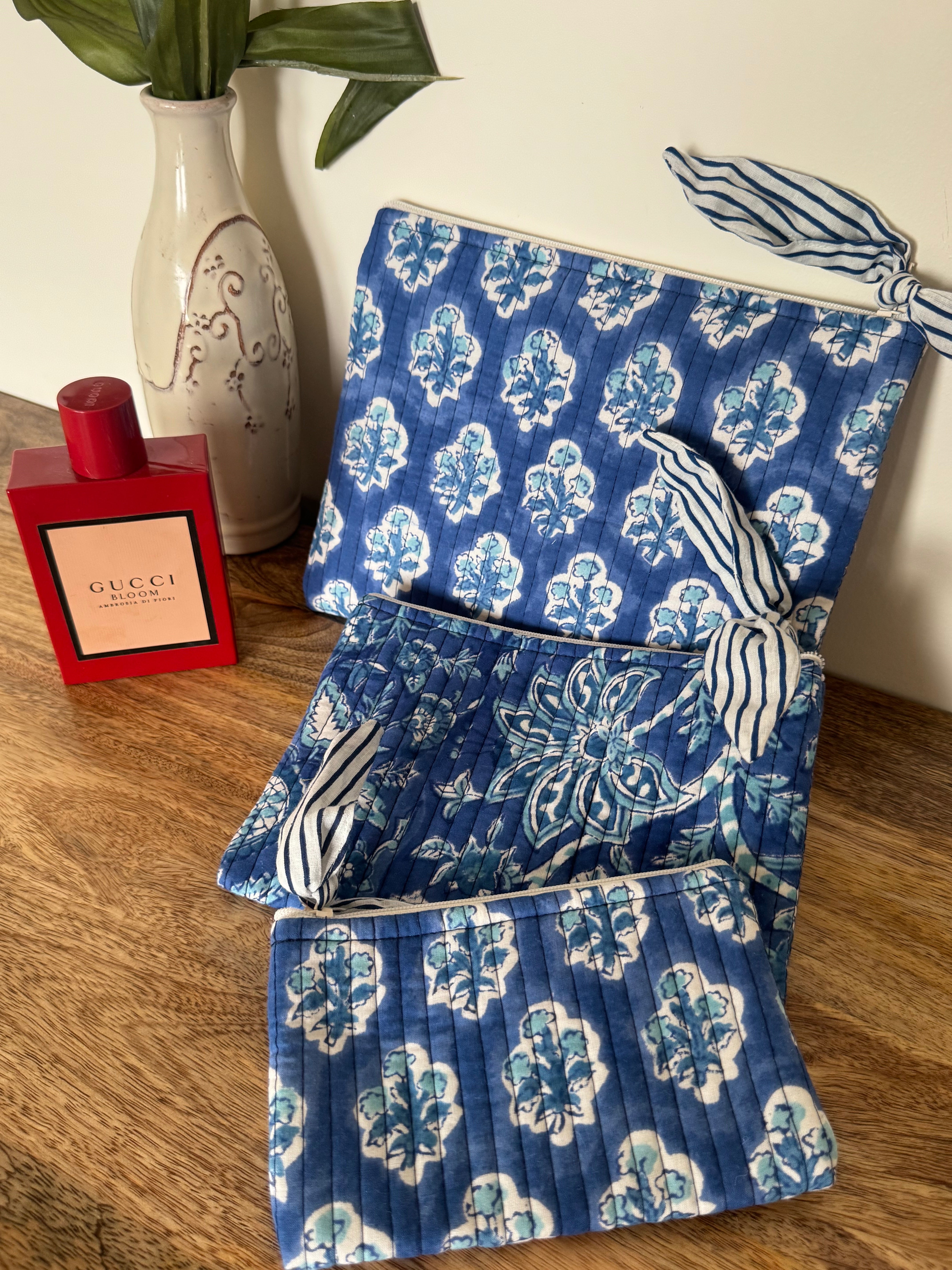 FLAT POUCH - SET OF THREE