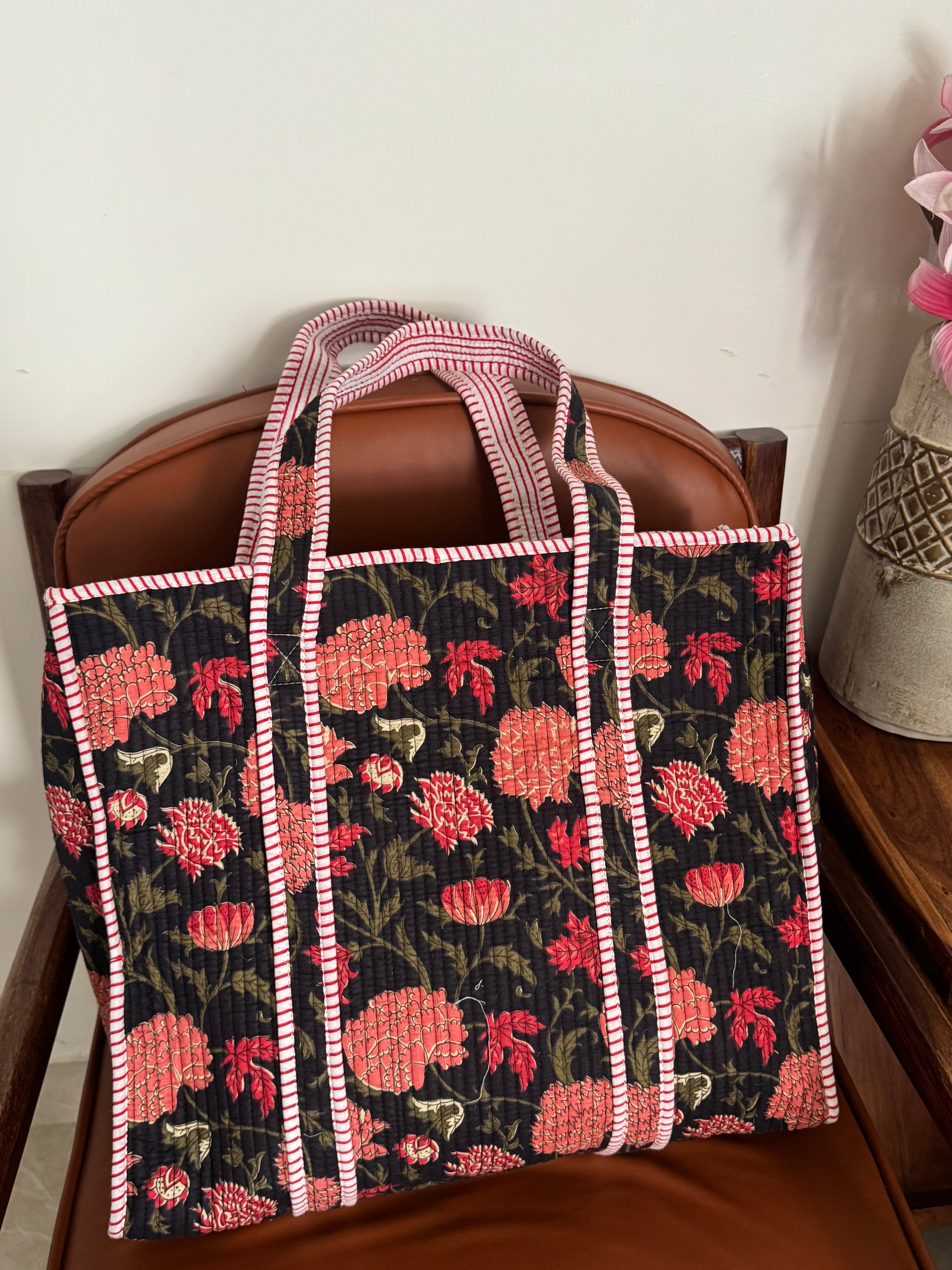 HAND BLOCK PRINTED TOTE BAG WITH ZIP