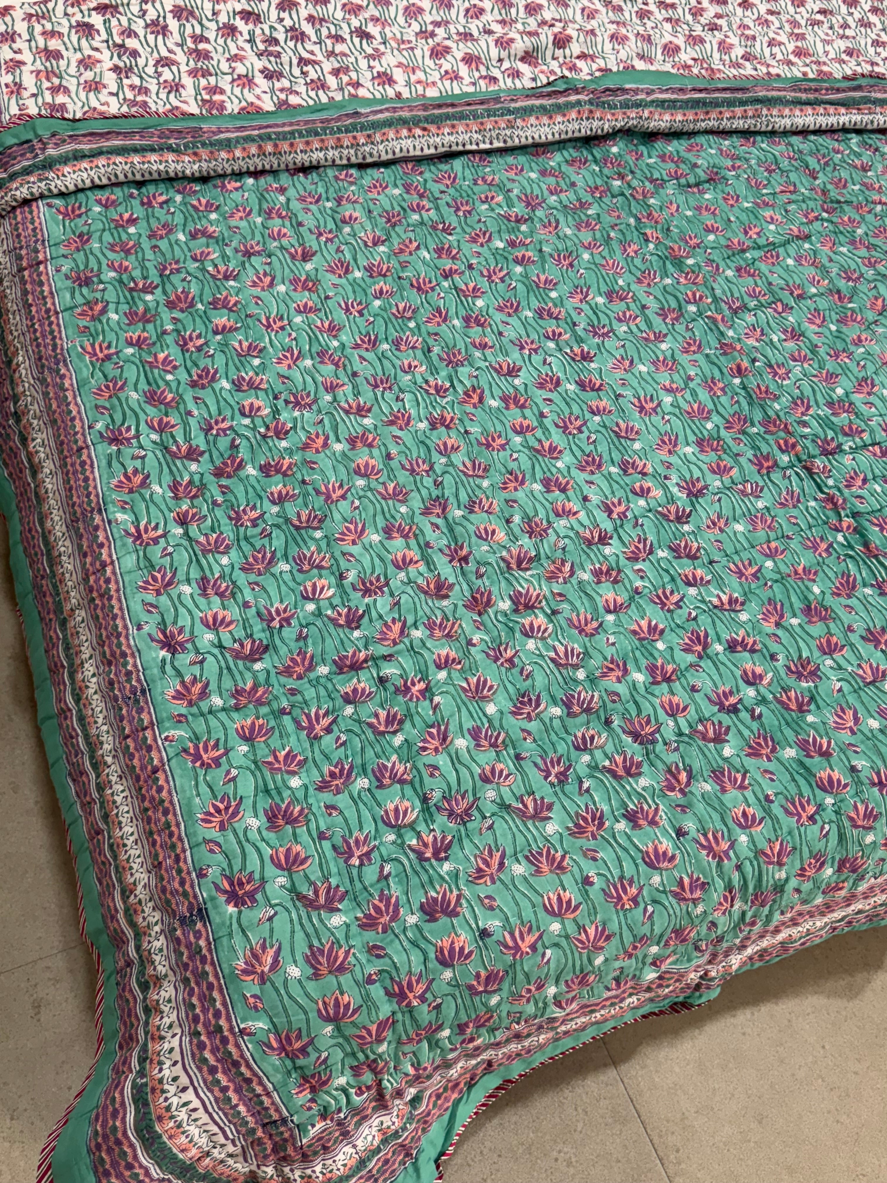 HAND BLOCK PRINTED REVERSIBLE QUILT (DOUBLE BED)