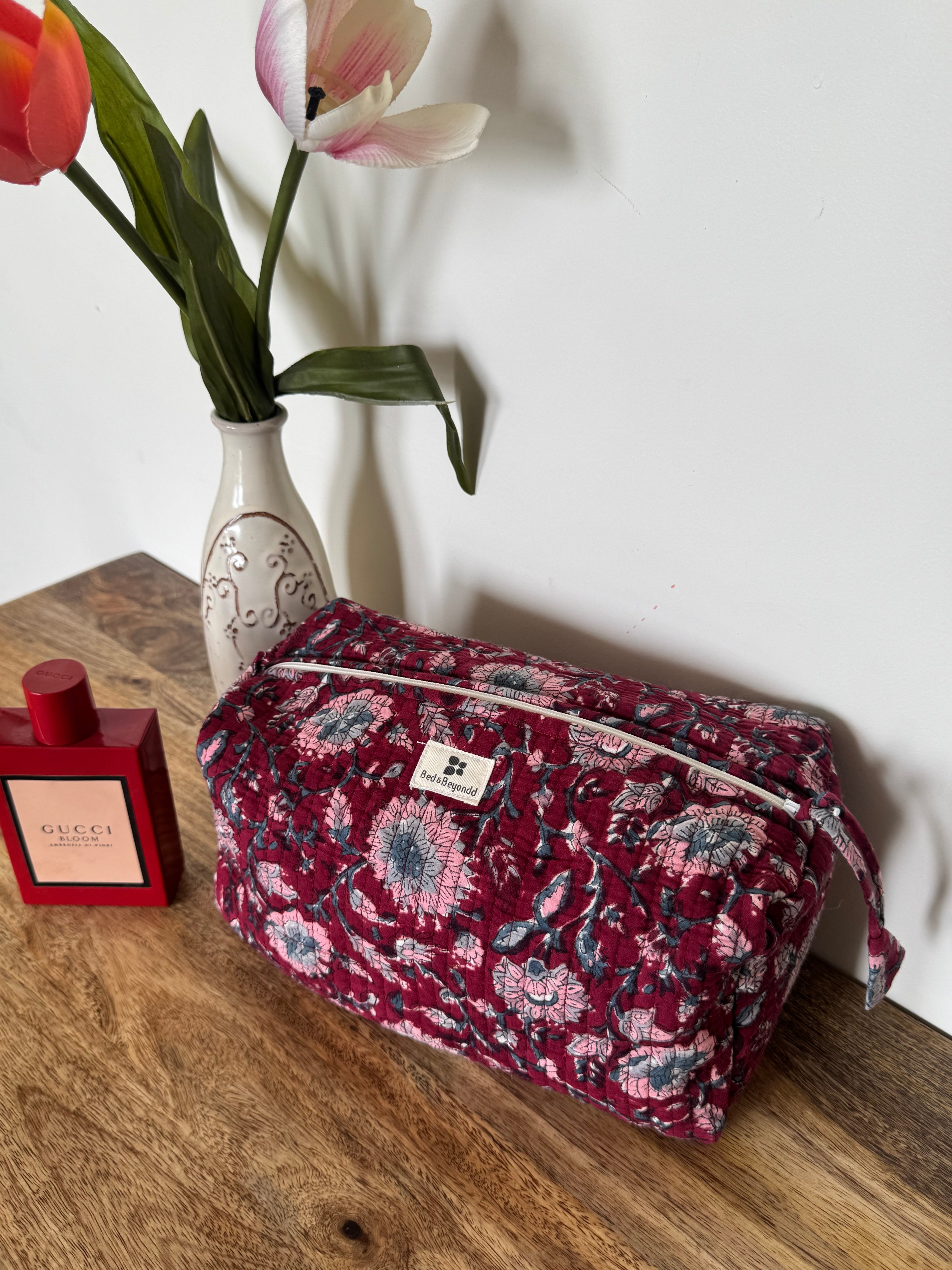 MULTI PURPOSE TOILETRY BAG
