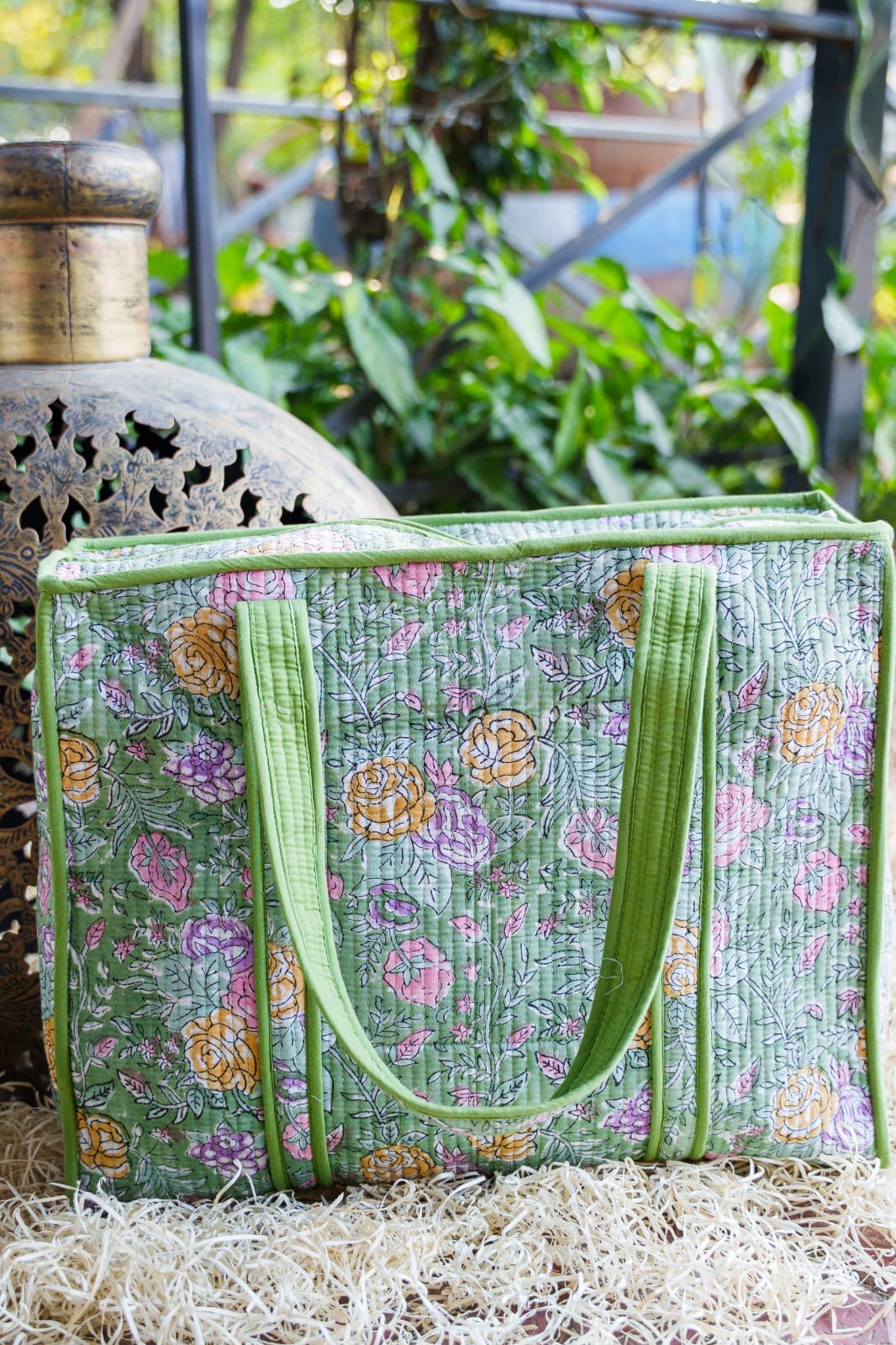 HAND BLOCK PRINTED TOTE BAG WITH ZIP