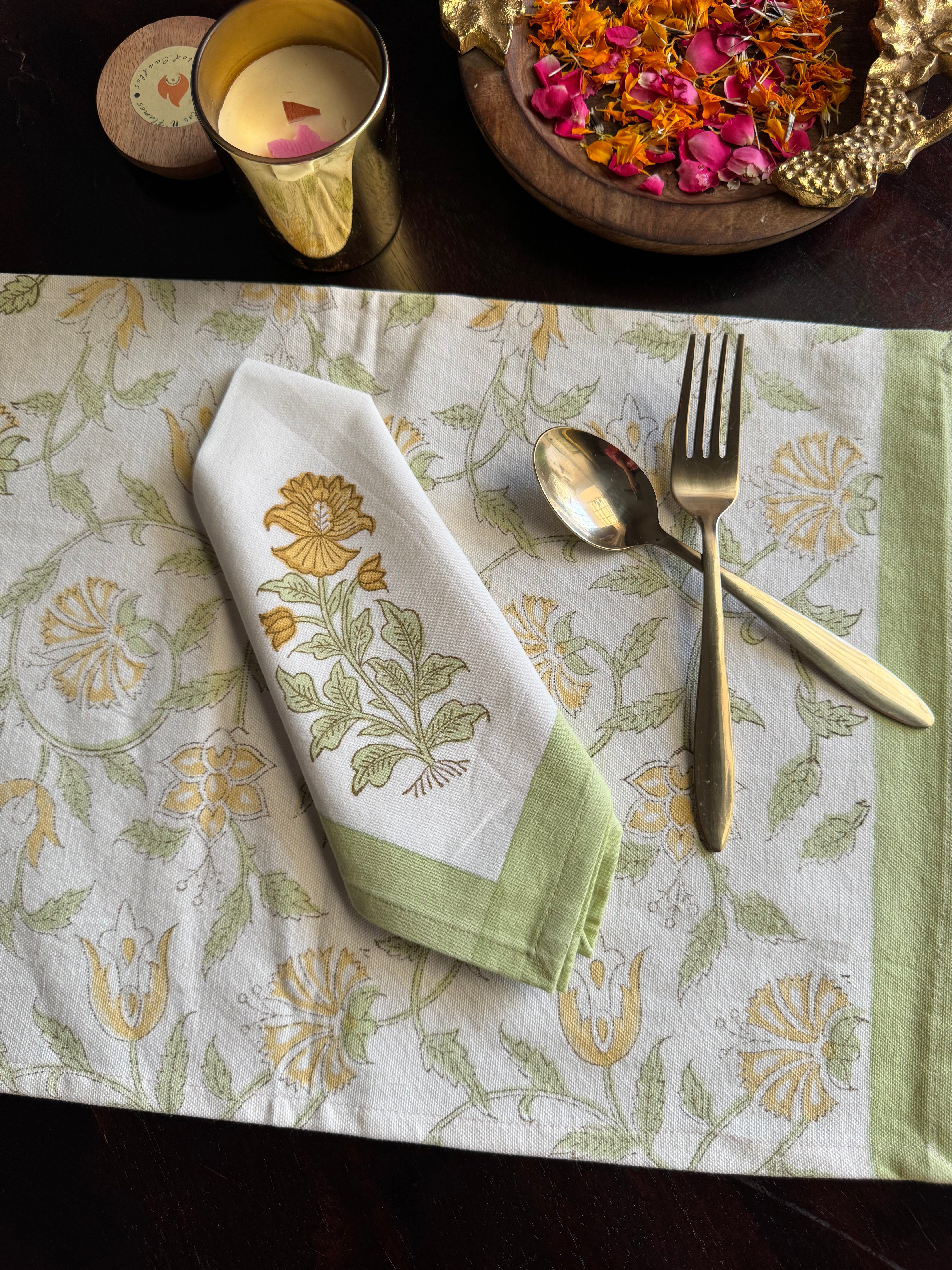 A PAIR OF HANDBLOCK PRINTED TABLE MAT AND NAPKIN SET