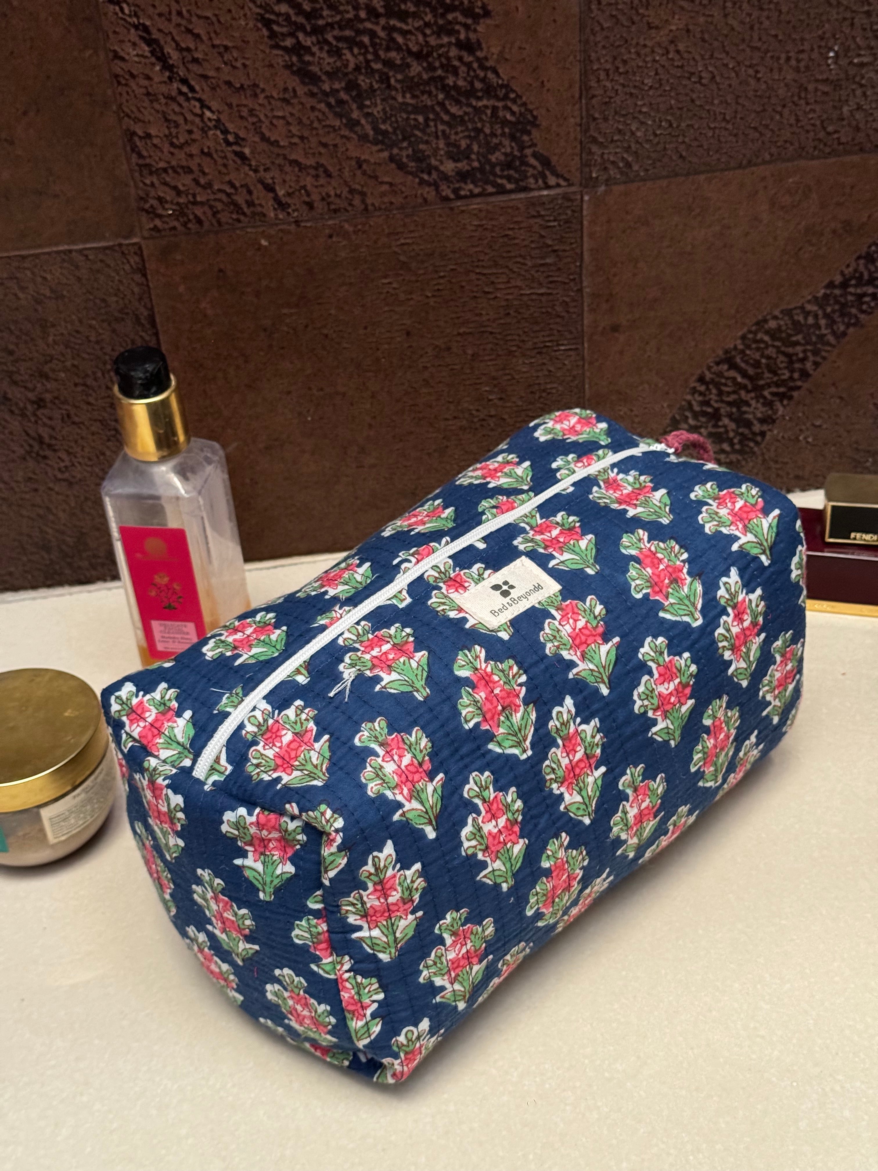 MULTI PURPOSE TOILETRY BAGS