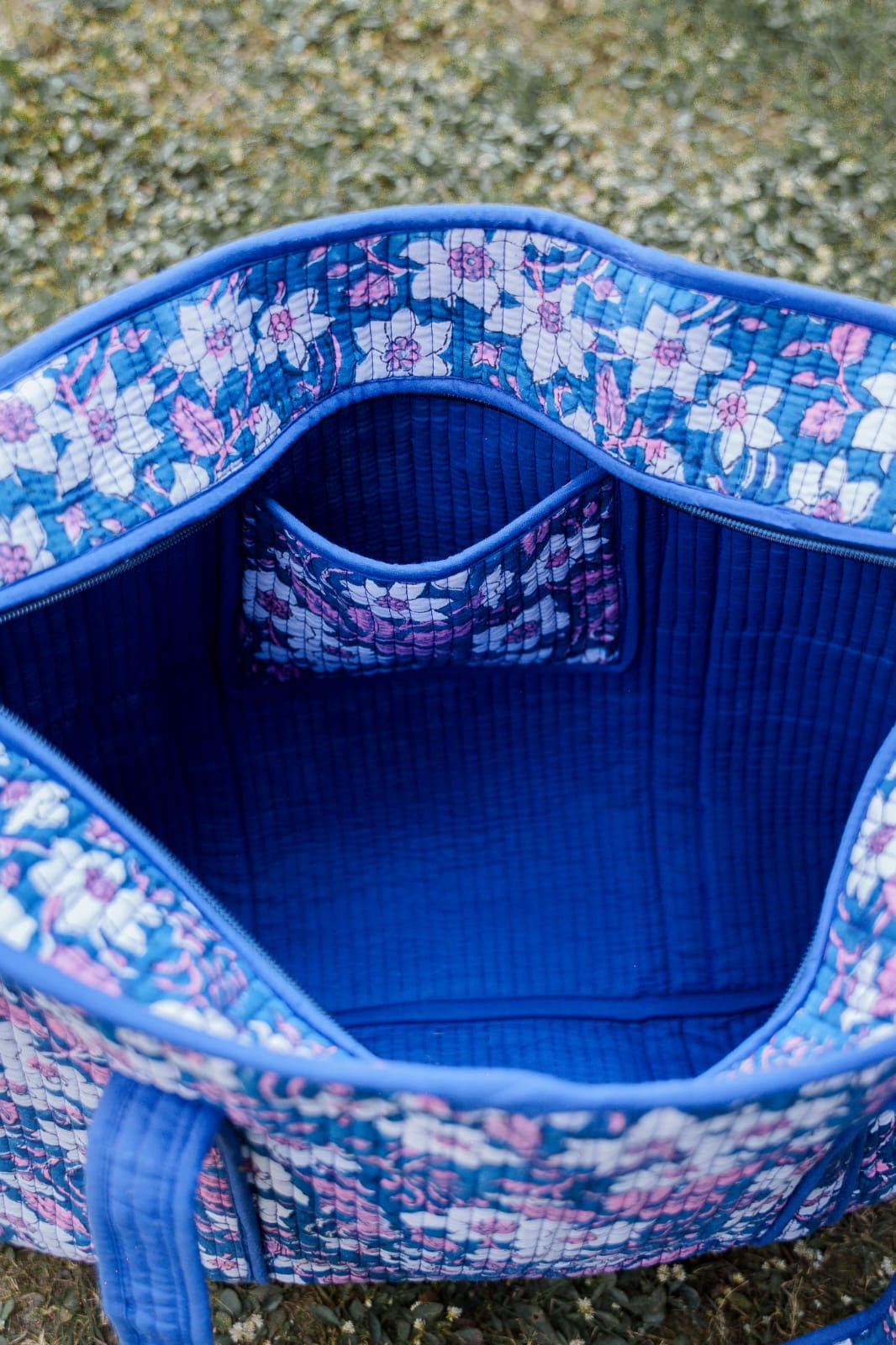 HAND BLOCK PRINTED TOTE BAG WITH ZIP