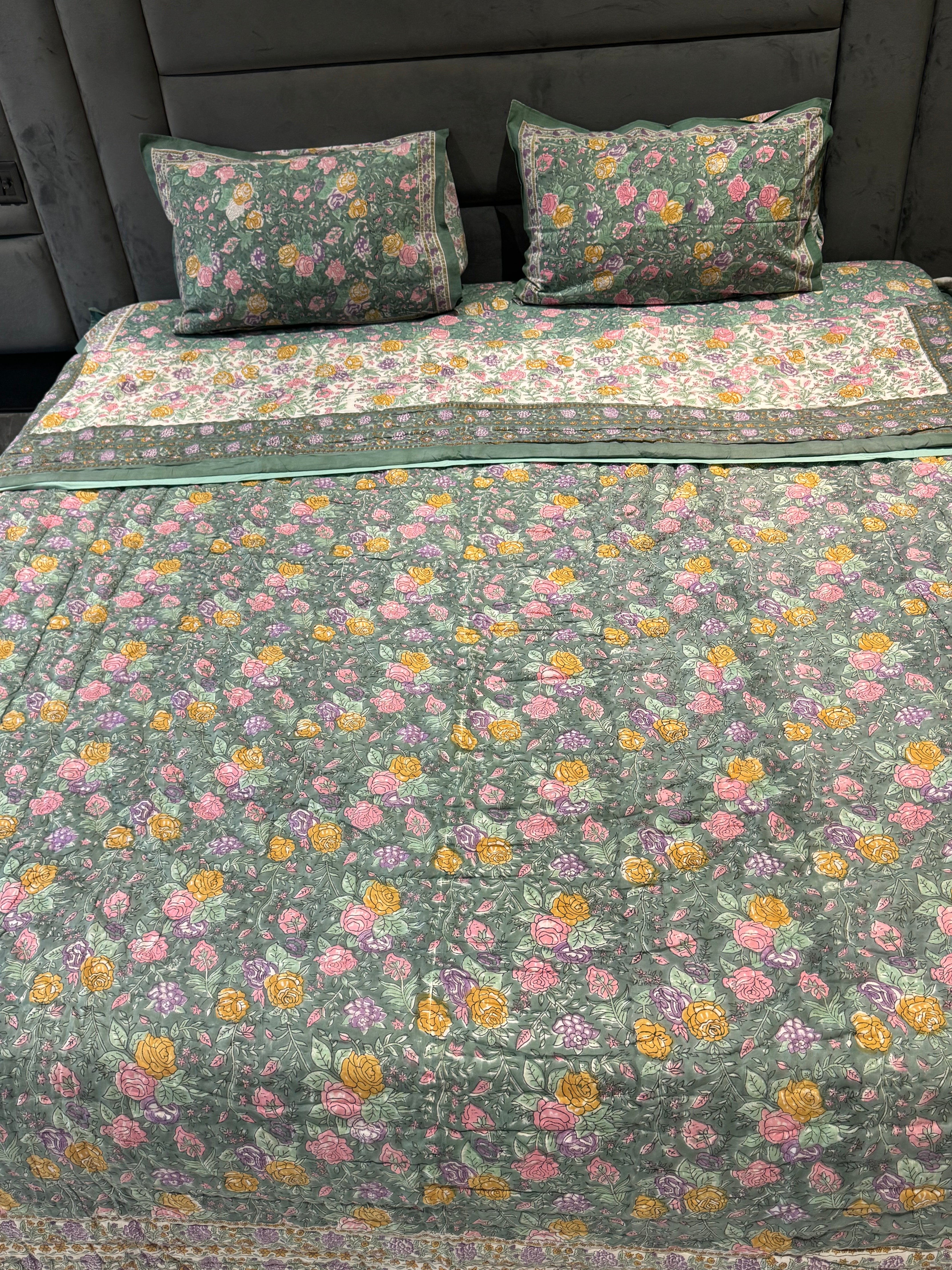 FESTIVE HAND BLOCK PRINTED BEDDING SET