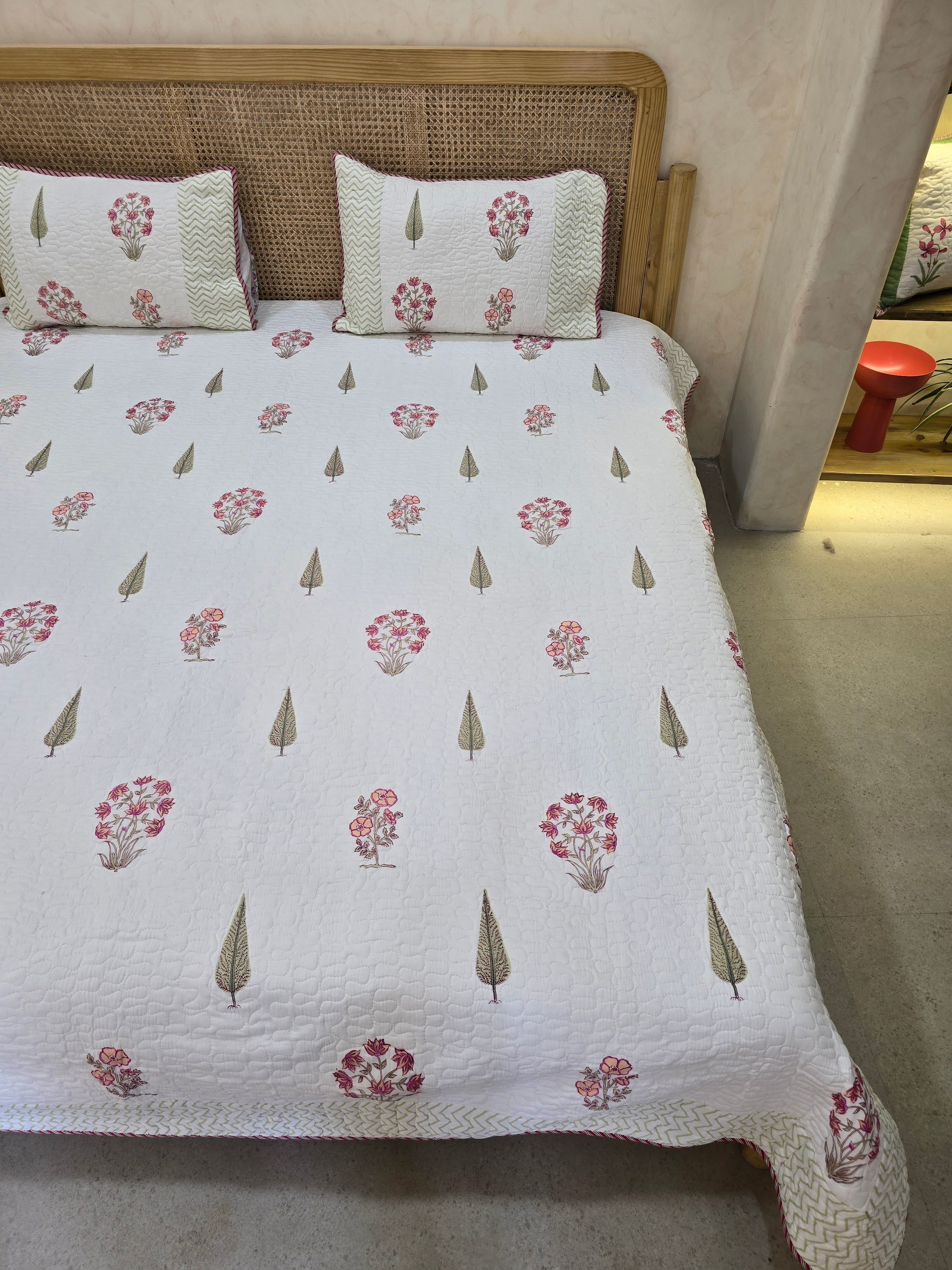 REVERSIBLE HAND BLOCK PRINTED QUILTED BEDCOVER 90*108