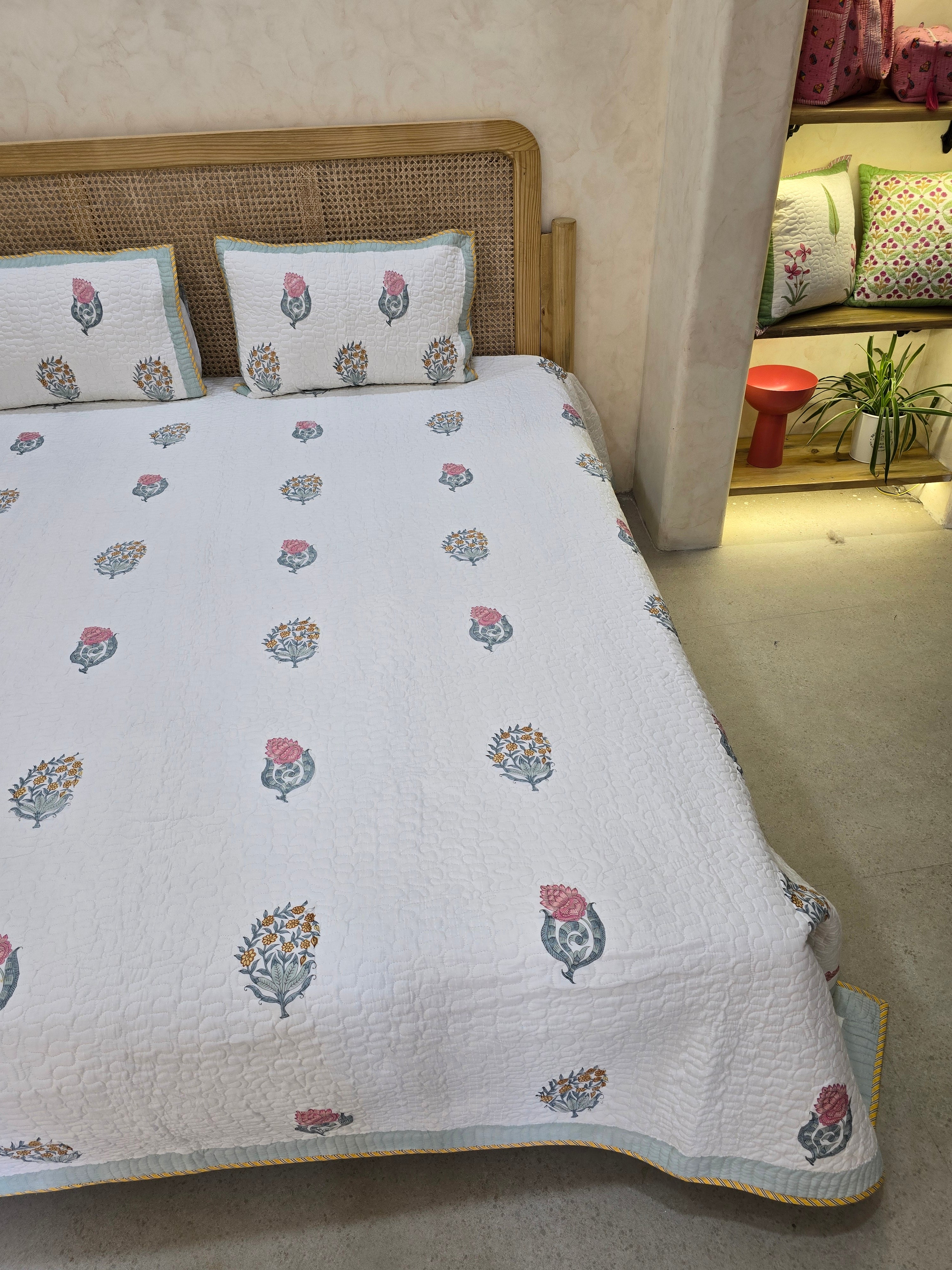 HANDBLOCK PRINTED REVERSIBLE QUILTED BEDCOVER 108*108