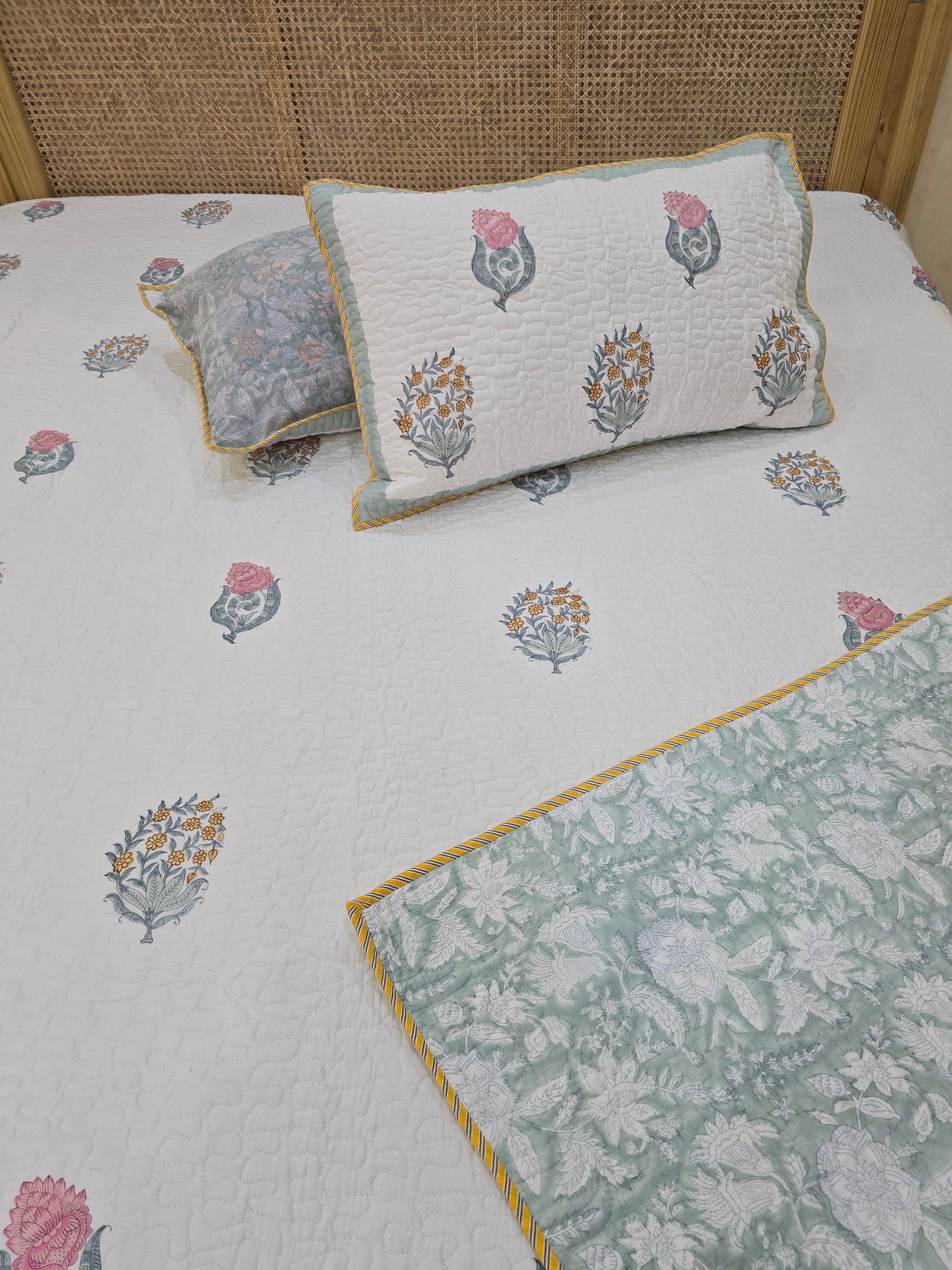 HANDBLOCK PRINTED REVERSIBLE QUILTED BEDCOVER 108*108