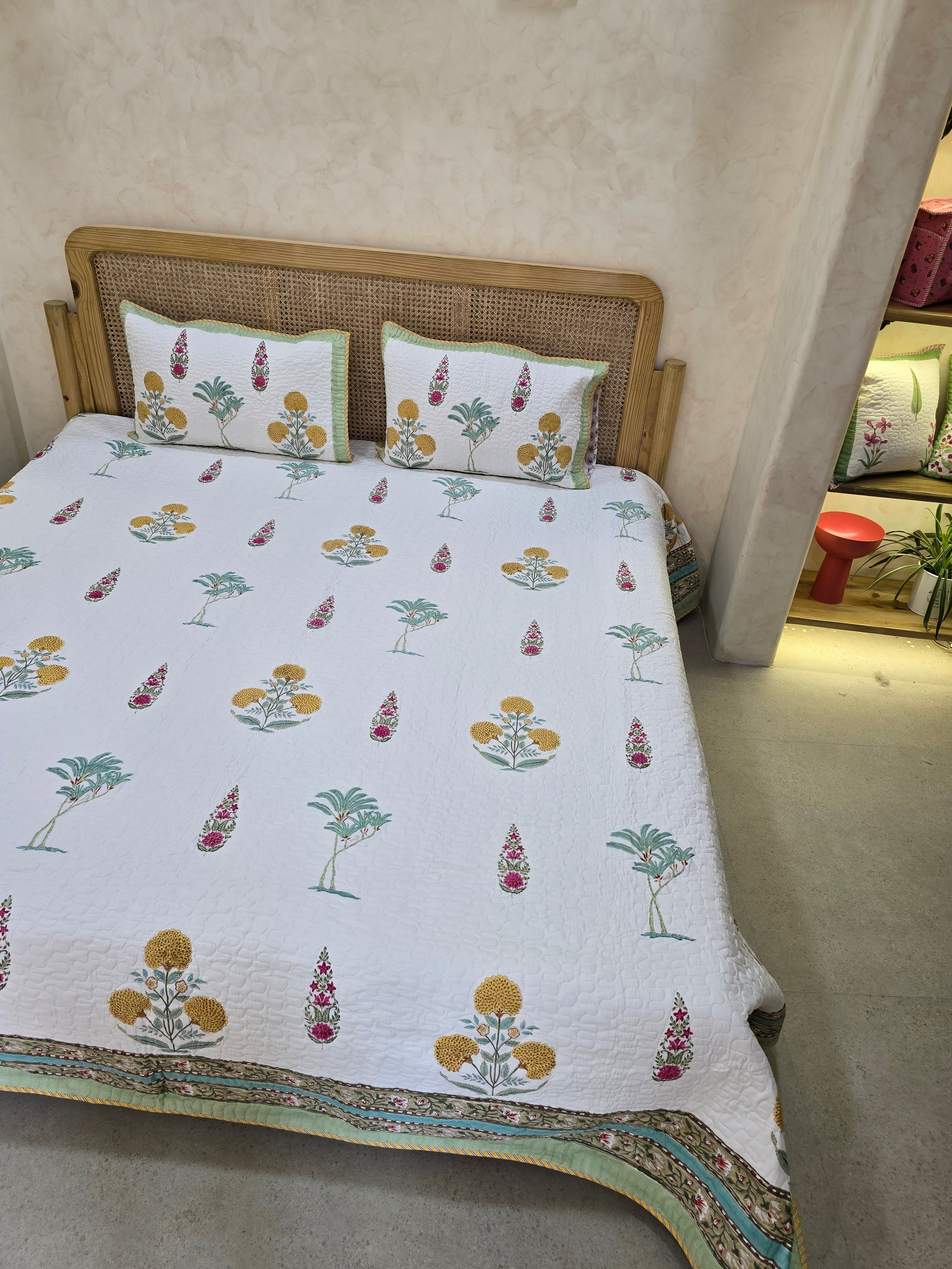 HANDBLOCK PRINTED REVERSIBLE QUILTED BEDCOVER 108*108