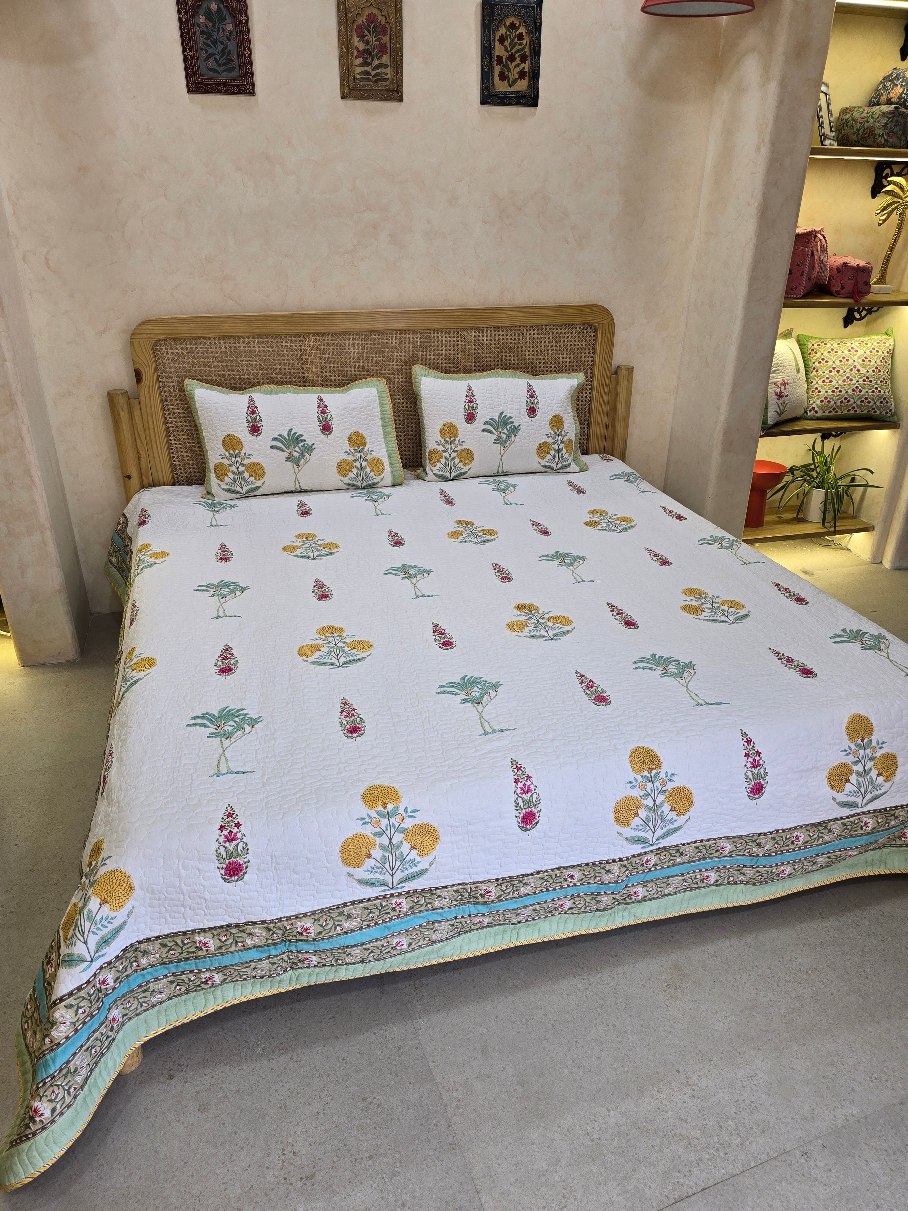 HANDBLOCK PRINTED REVERSIBLE QUILTED BEDCOVER 108*108