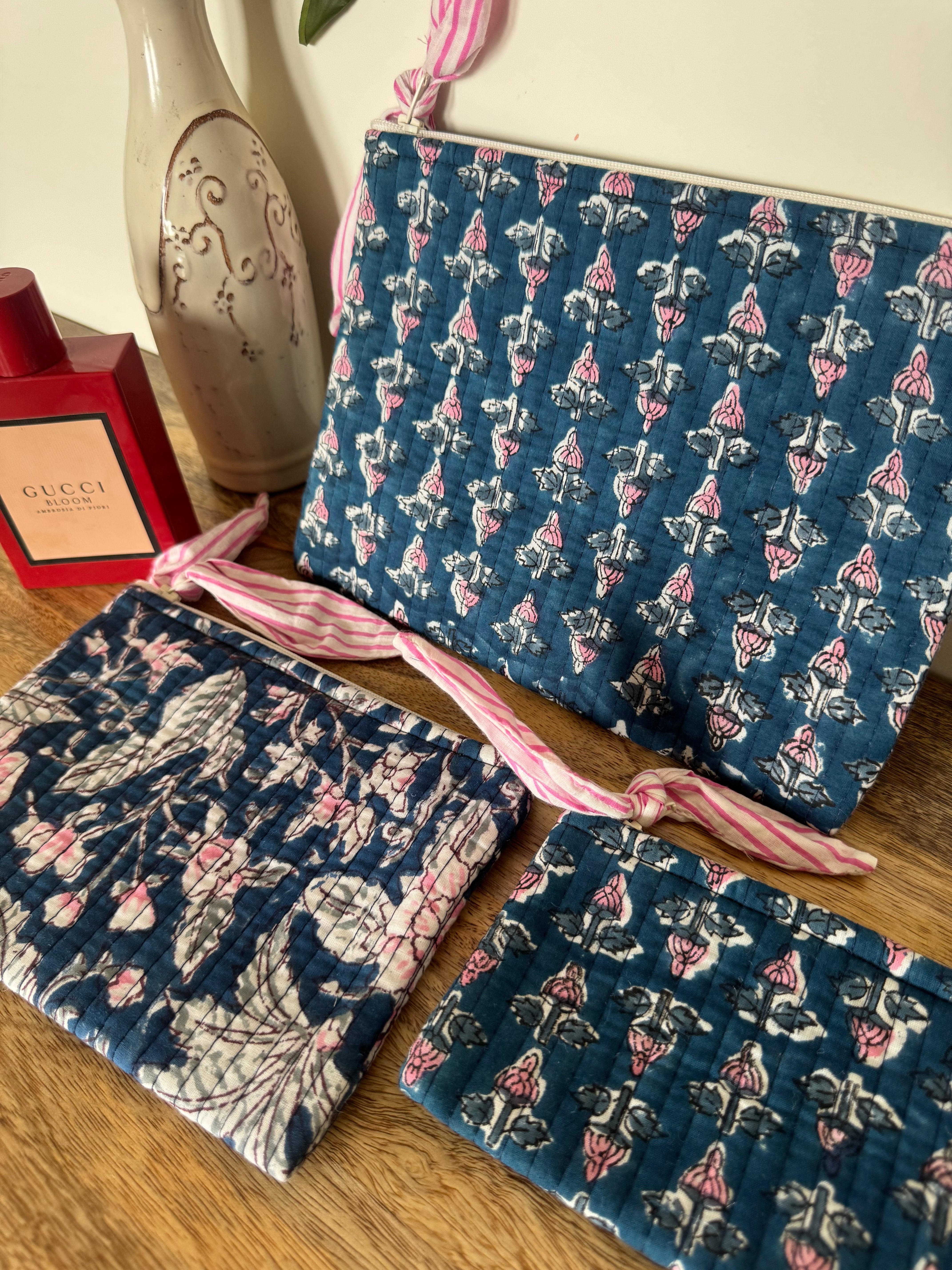 FLAT POUCH - SET OF THREE