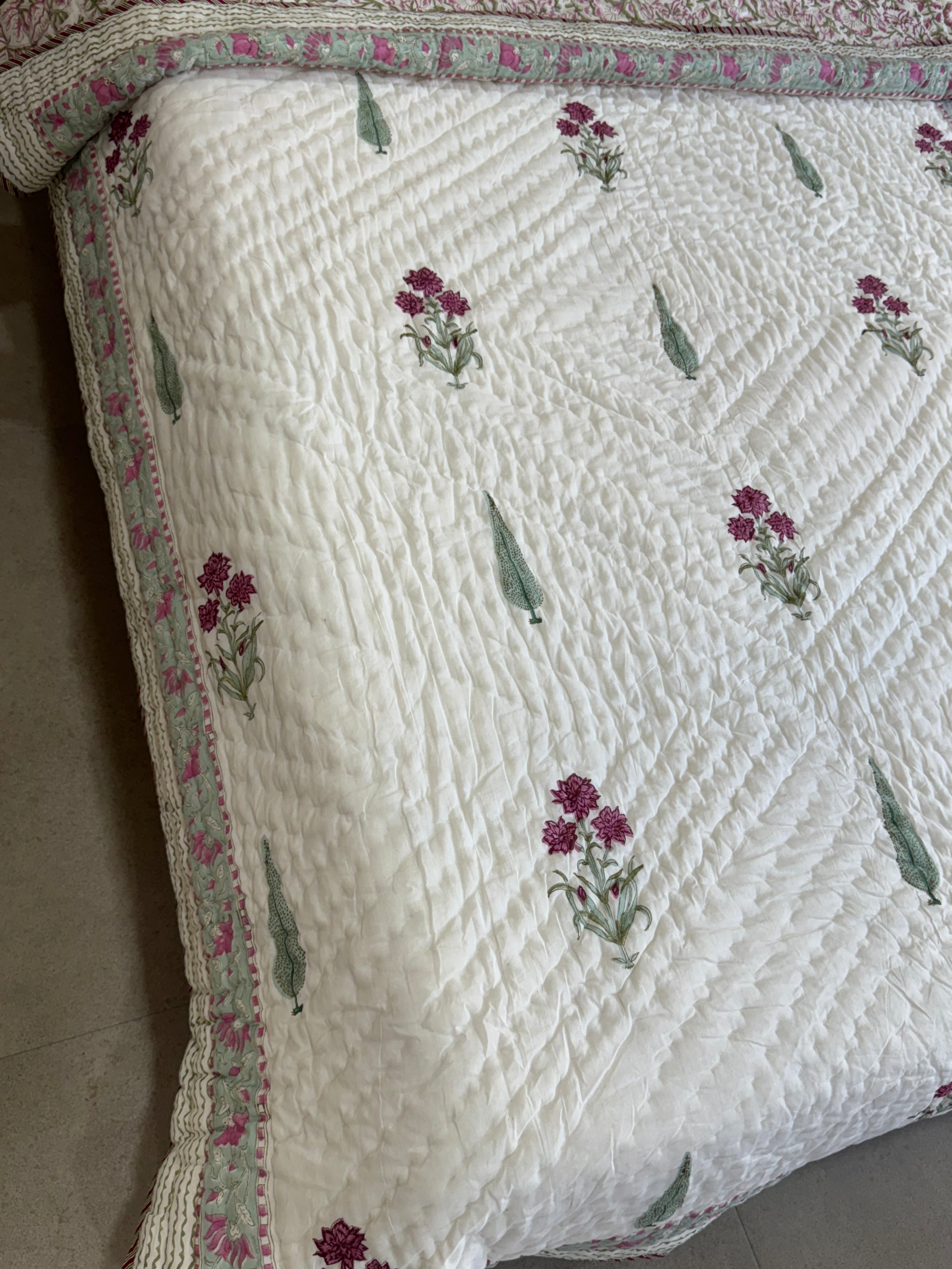 HANDBLOCK PRINTED SINGLE QUILT