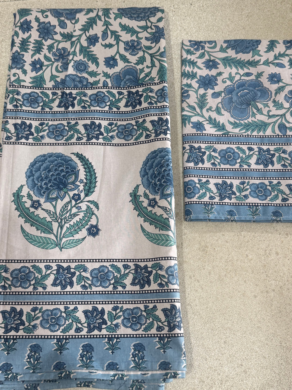 SHALIMAR BEDSHEET WITH TWO REVERSIBLE PILLOW COVERS