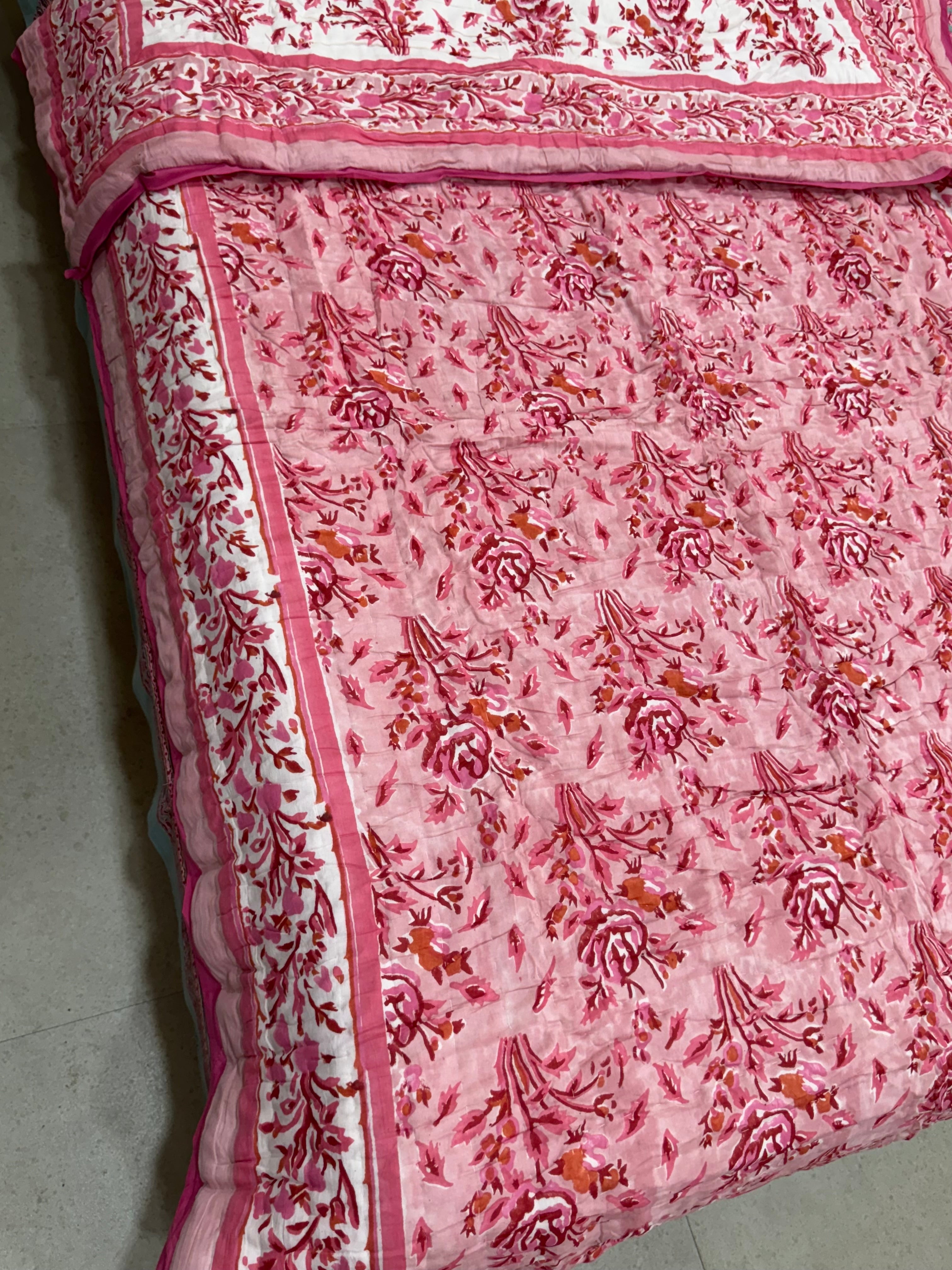 FESTIVE HAND BLOCK PRINTED REVERSIBLE QUILT (SINGLE BED)