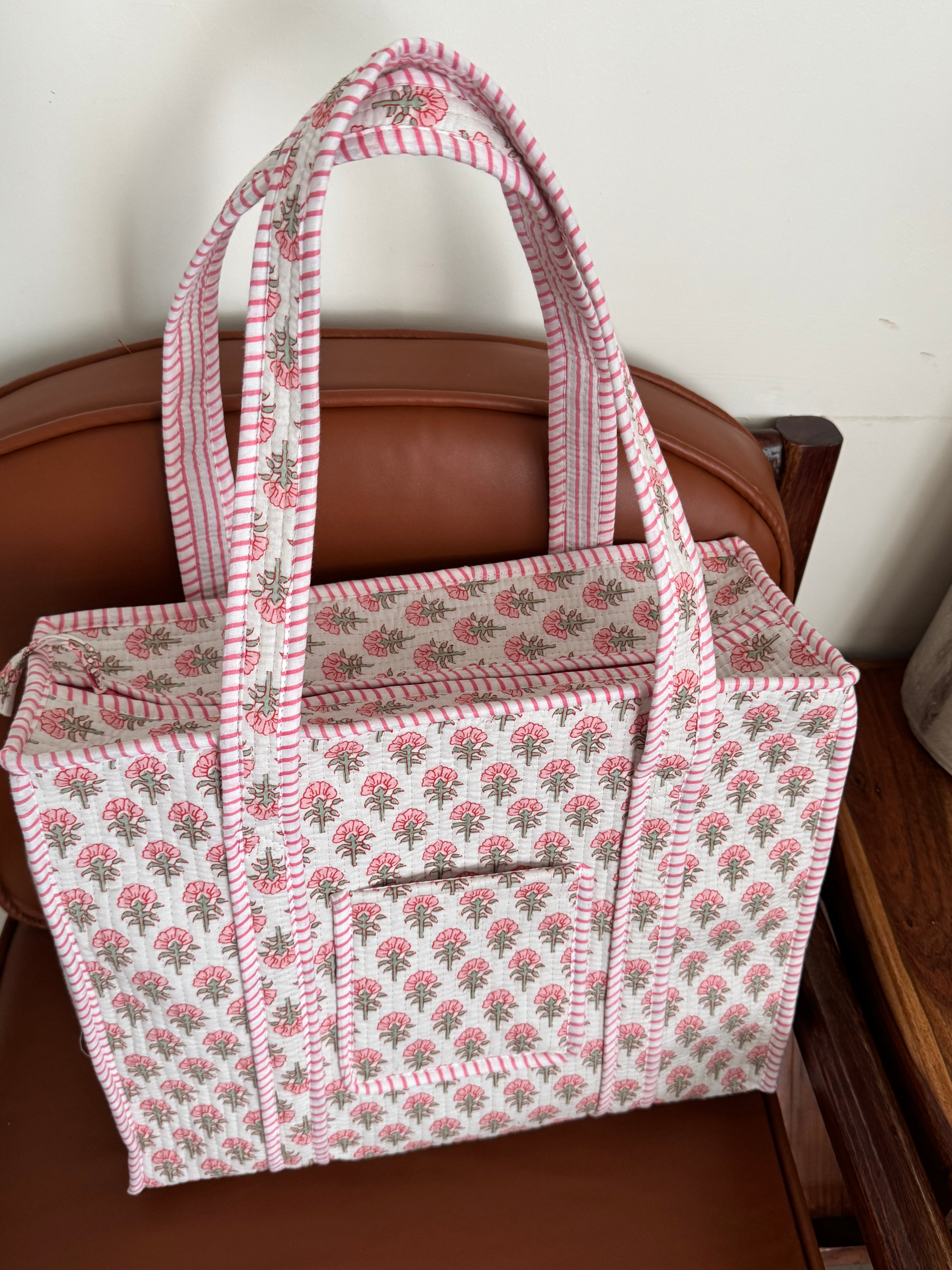 MEDIUM TOTE BAG WITH THREE POCKETS