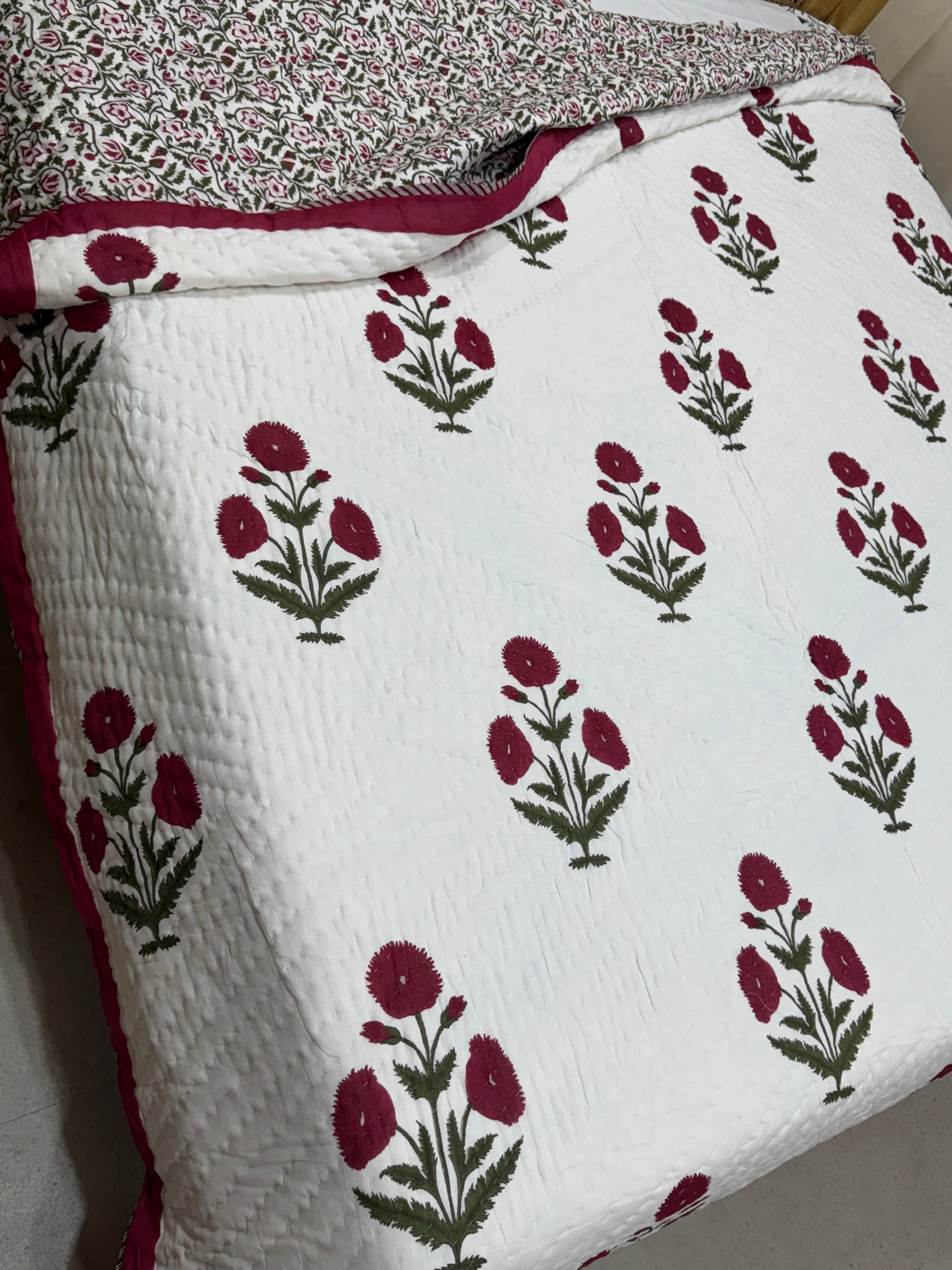 RED POPPY HAND BLOCK PRINTED REVERSIBLE MULMUL DOUBLE BED QUILT