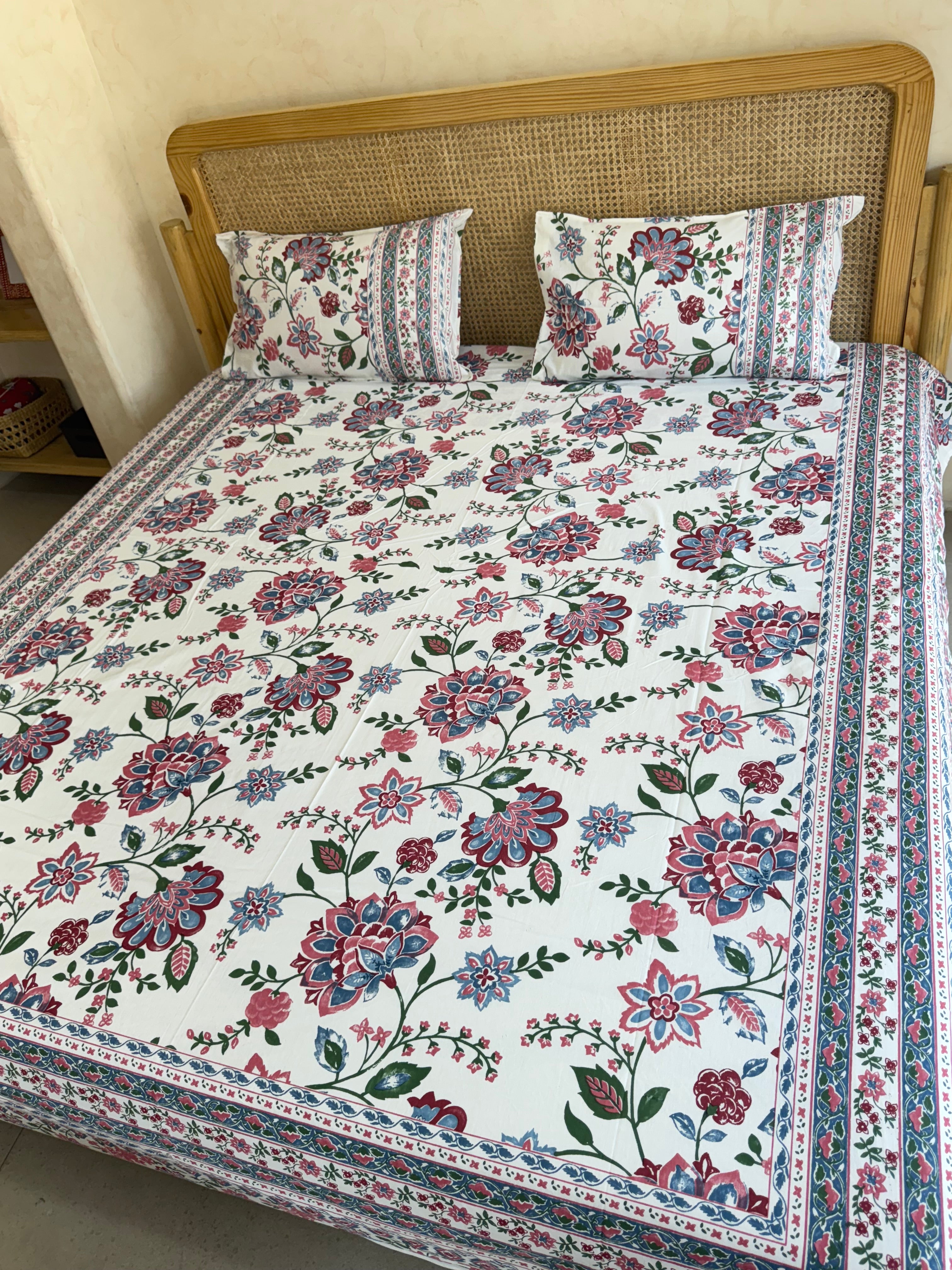 RIWAYAAT BEDSHEET WITH TWO REVERSIBLE PILLOW COVERS