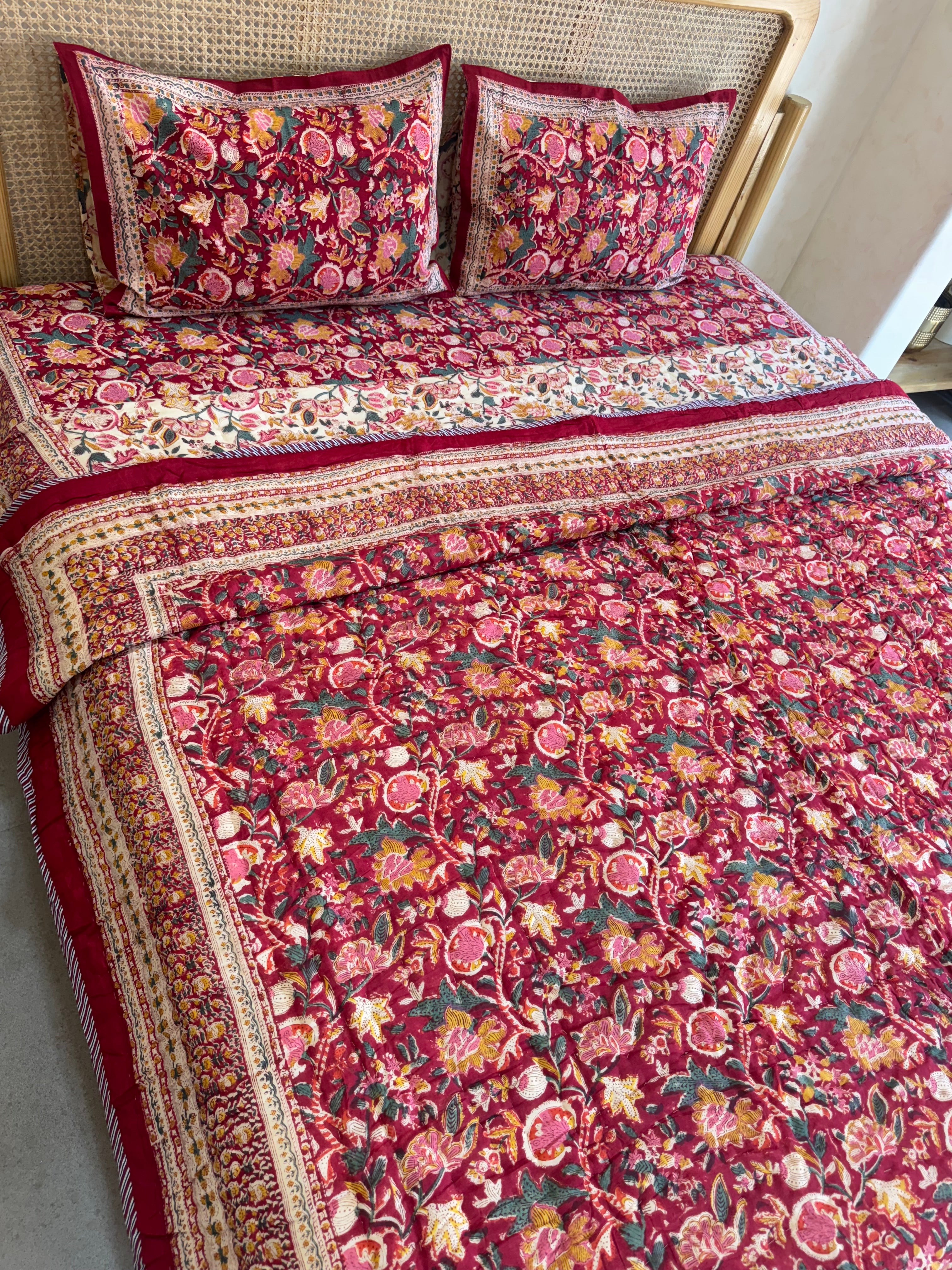 FESTIVE HAND BLOCK PRINTED BEDDING SET
