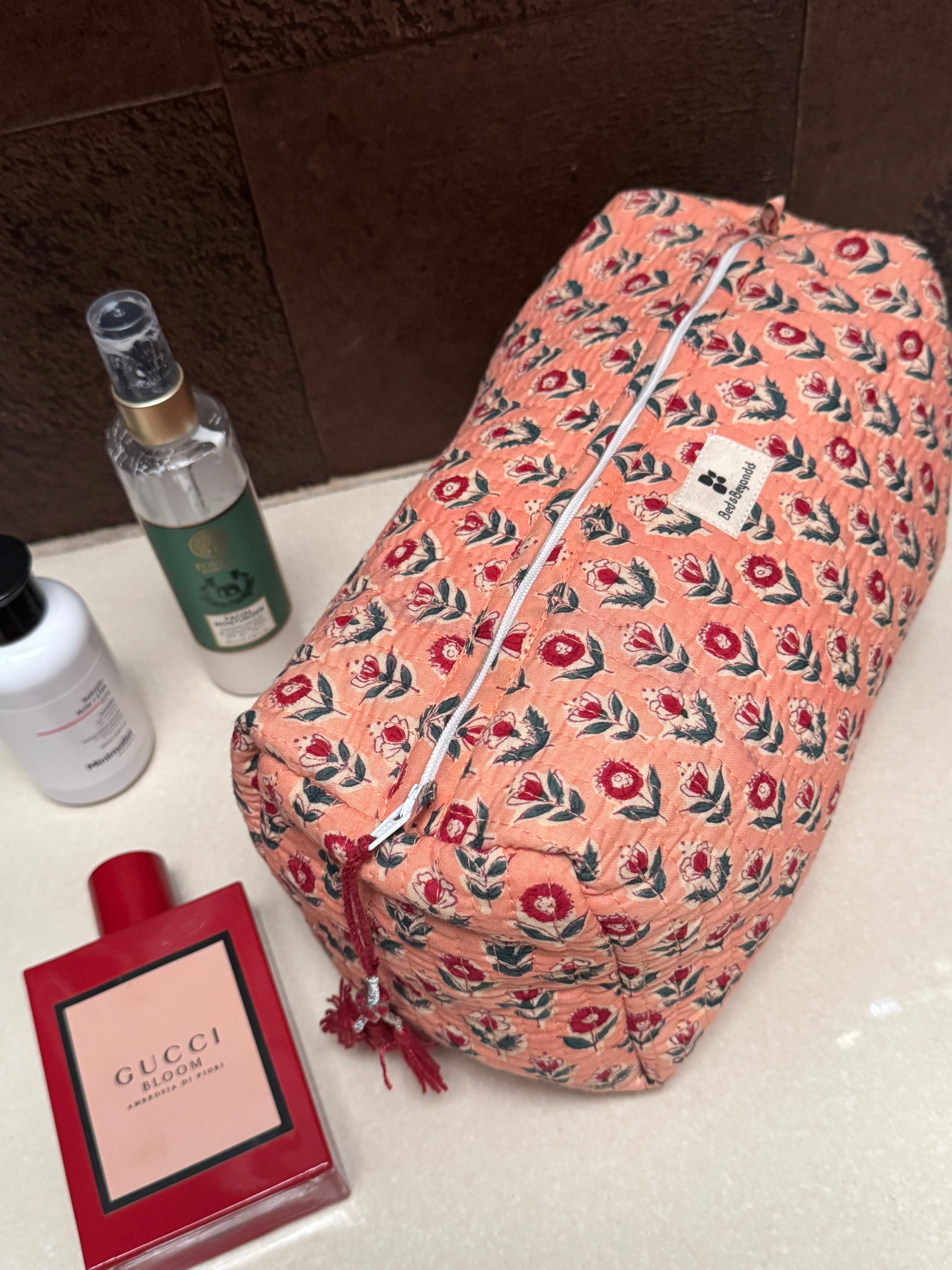 MULTI PURPOSE TOILETRY BAG