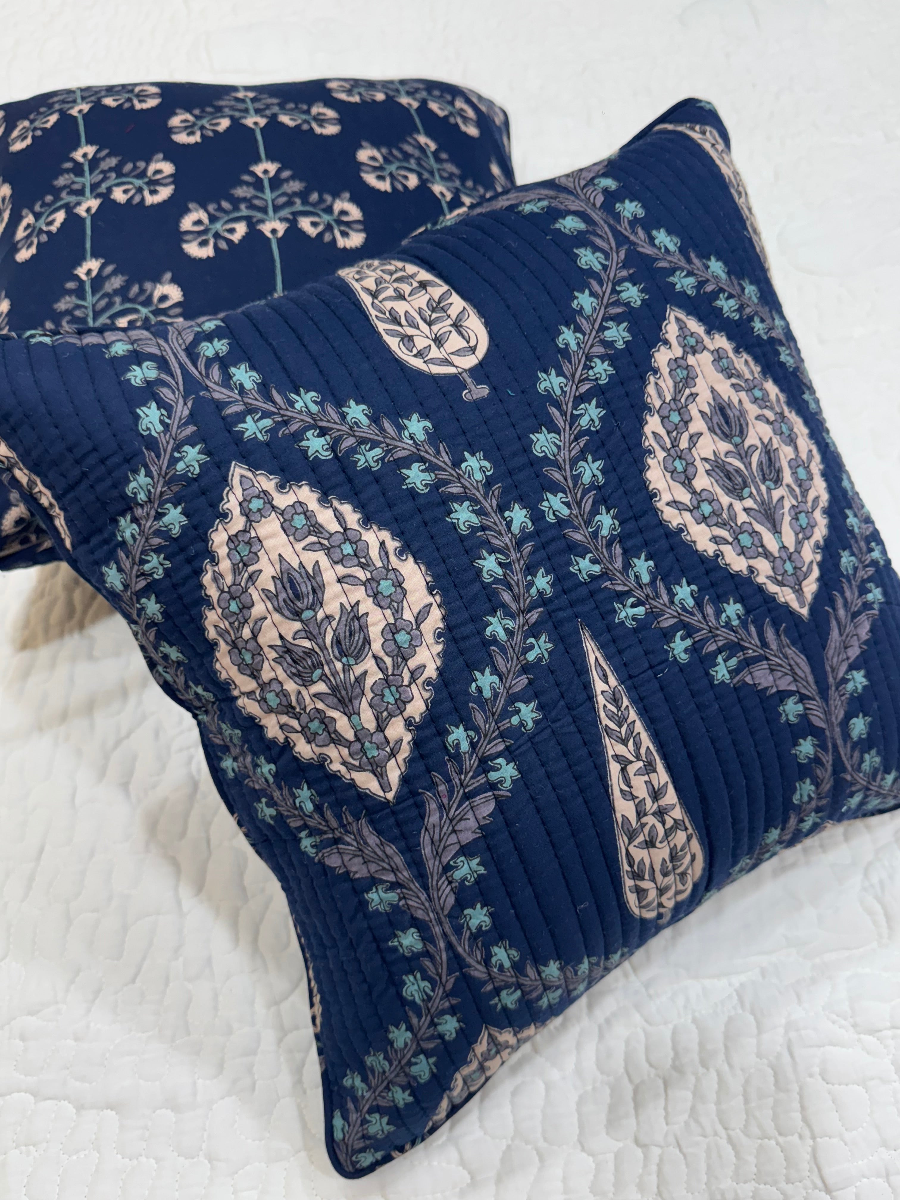 KANAK - SINGLE PIECE QUILTED 16 BY 16 INCHES CUSHION COVER