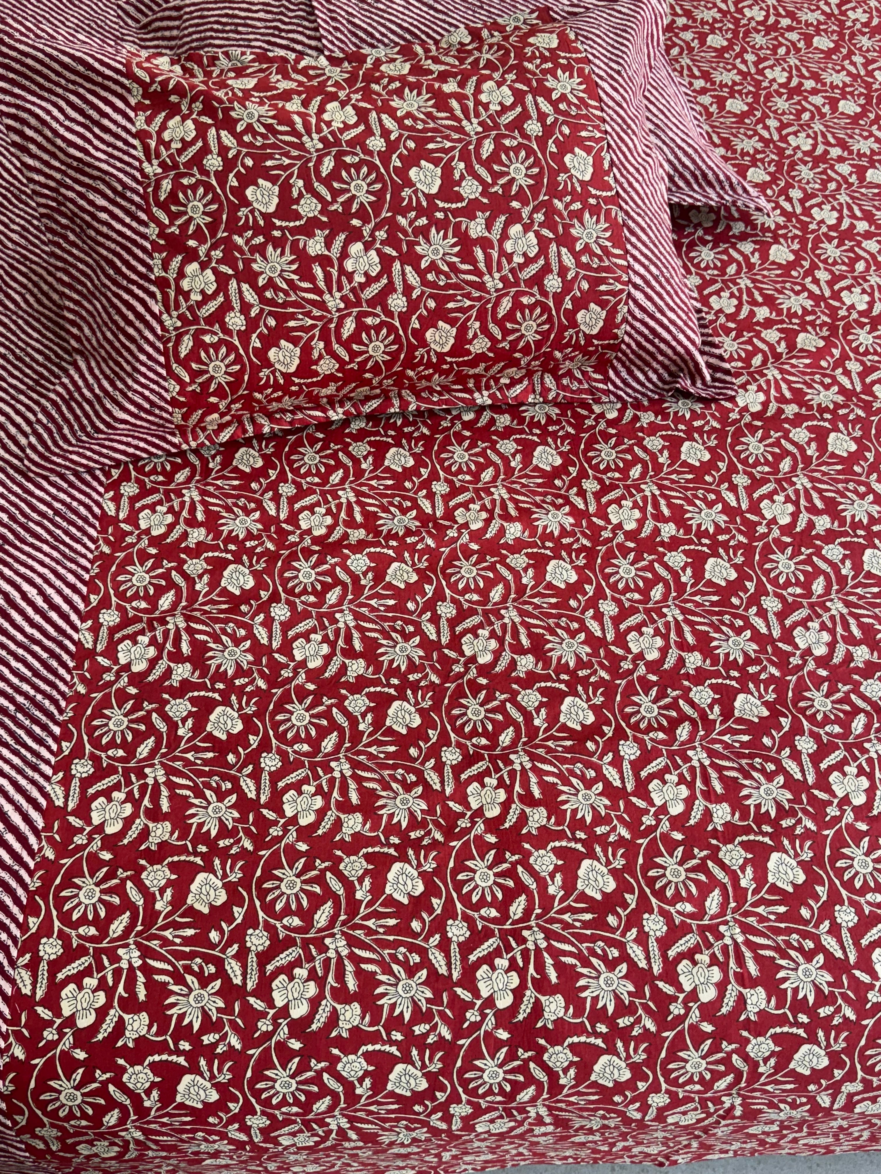 KANAK BEDSHEET WITH TWO PILLOW CASES