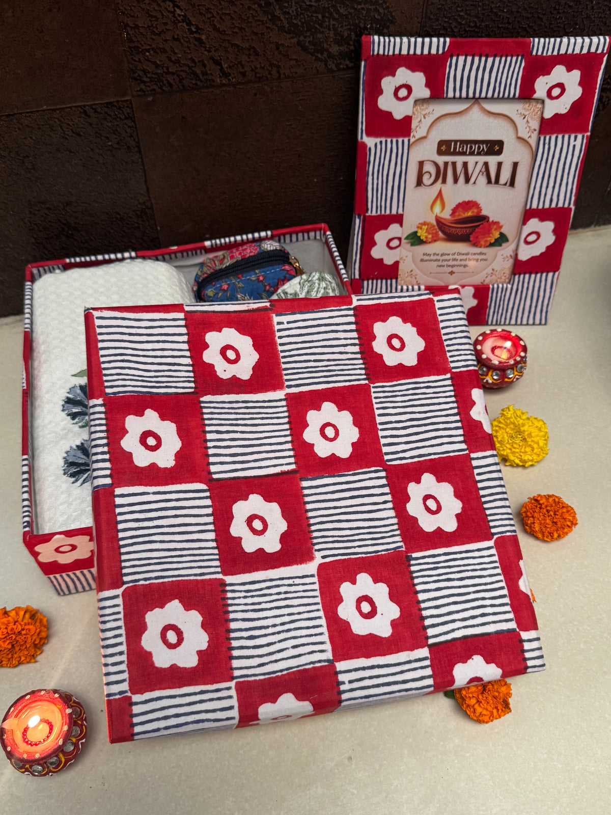 HANDBLOCK PRINTED GIFT BOX - BATH LINEN