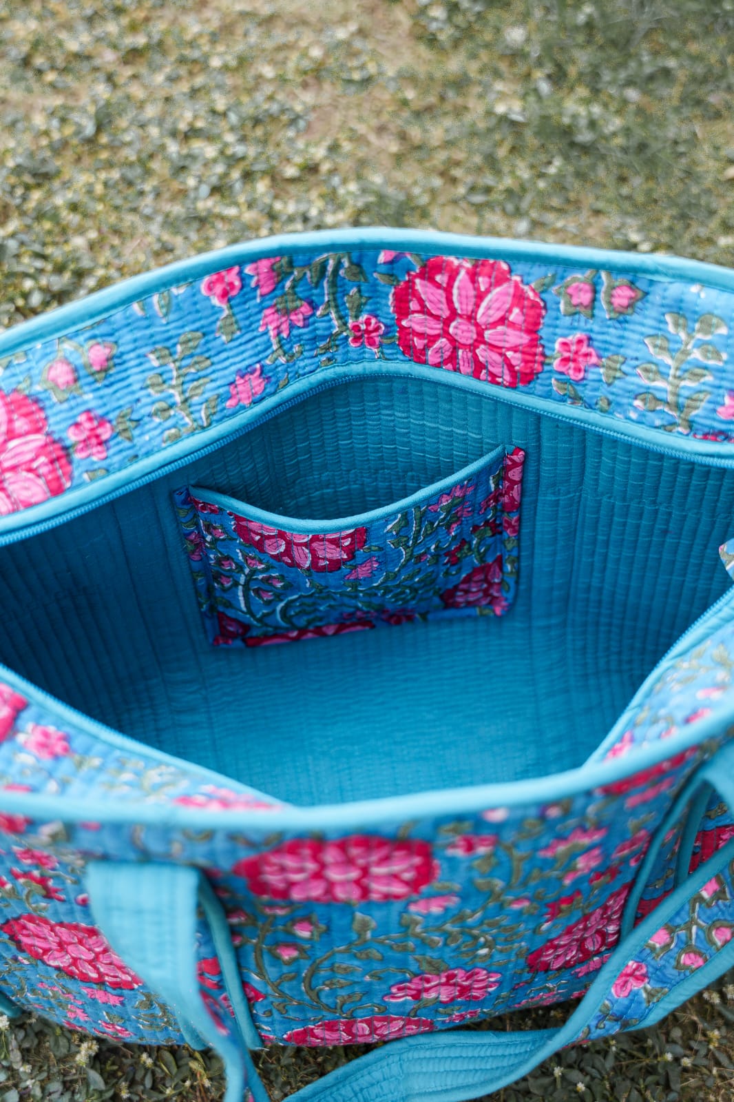 HAND BLOCK PRINTED TOTE BAG WITH ZIP