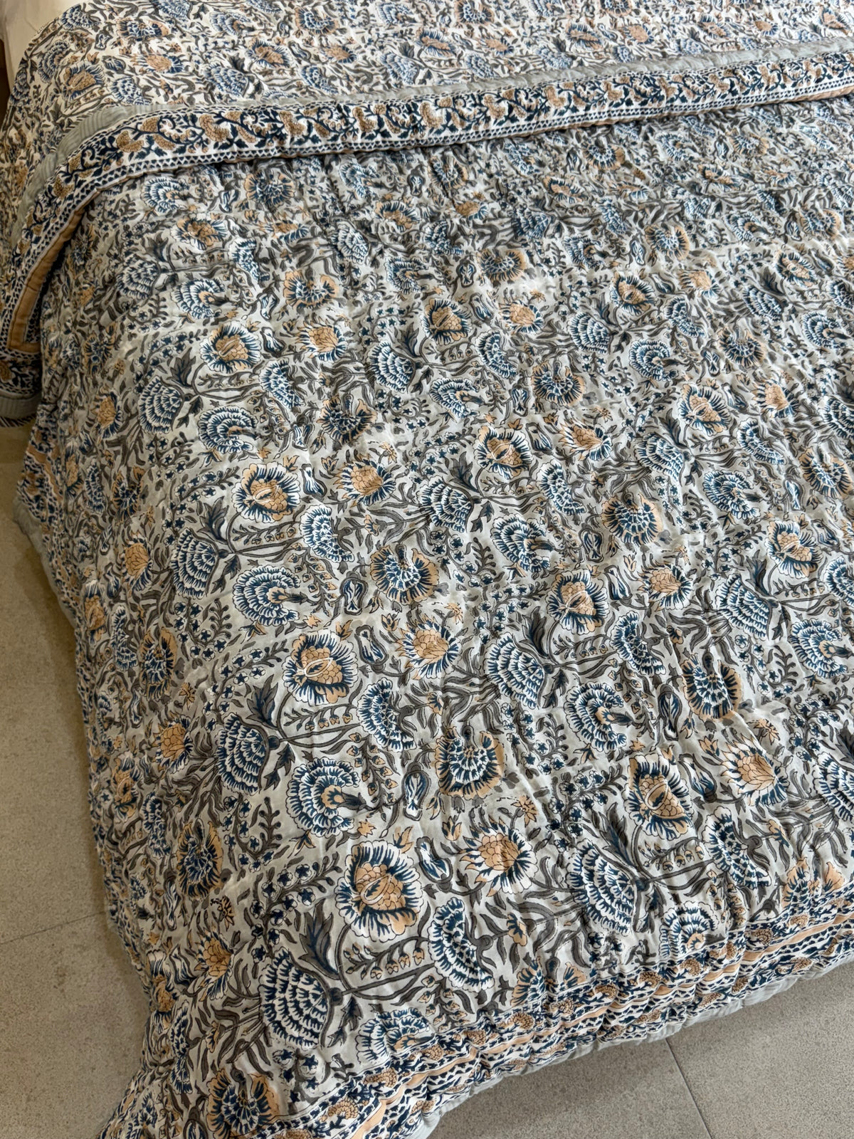 FESTIVE HAND BLOCK PRINTED REVERSIBLE QUILT (DOUBLE BED)